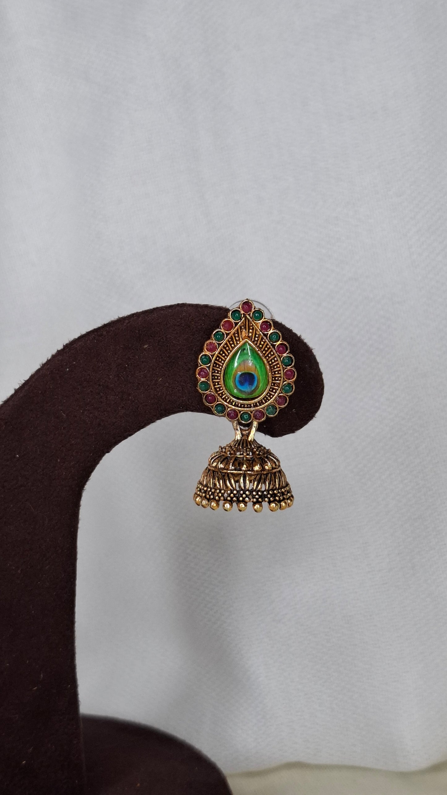 PEACOCK JUMKHAS E0302