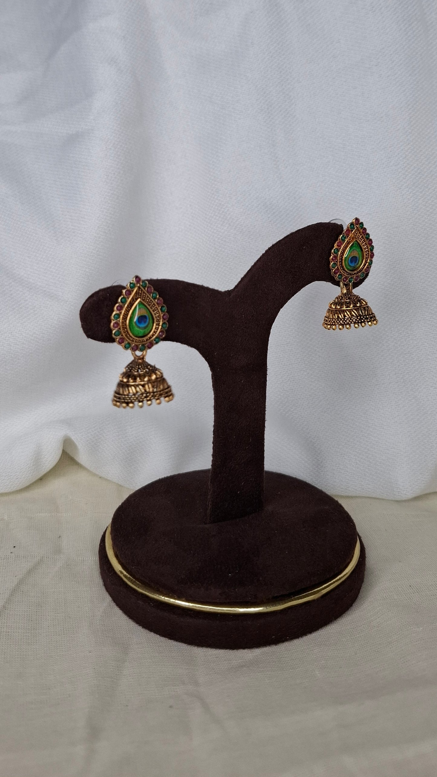 PEACOCK JUMKHAS E0302