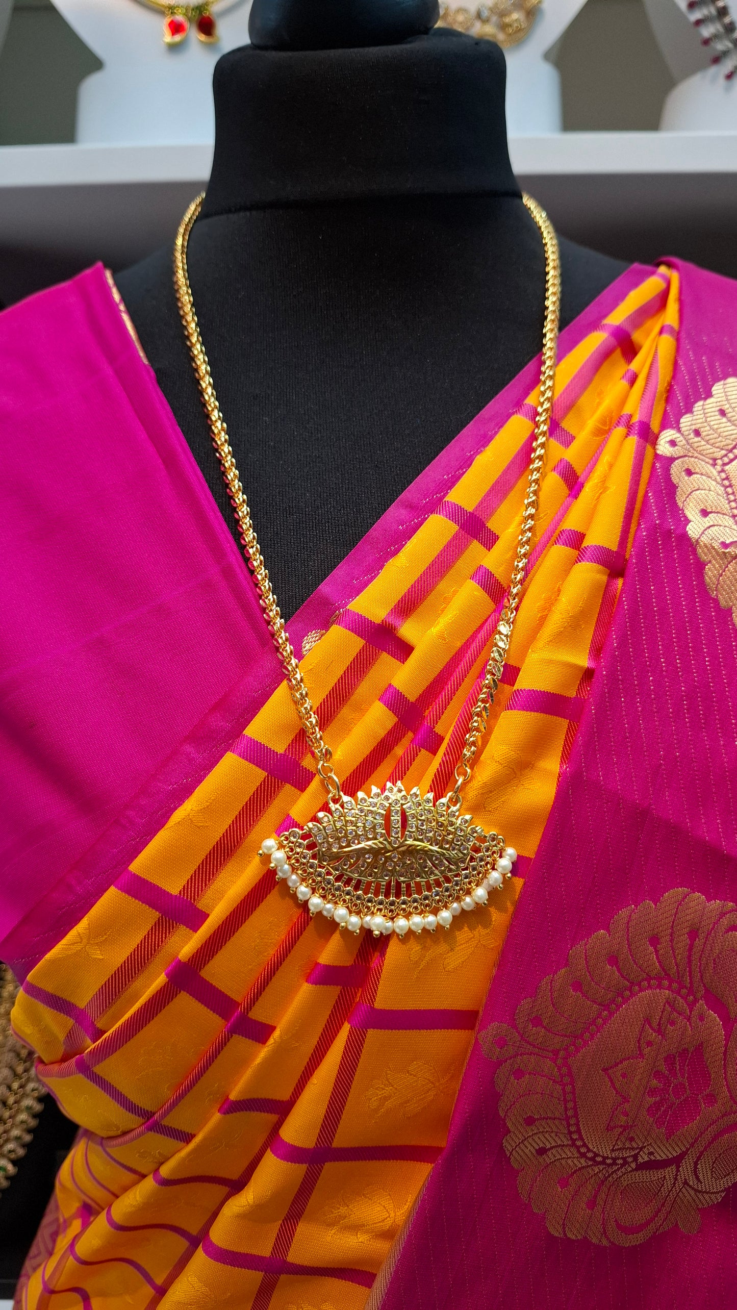 LOTUS PADAKAM 015