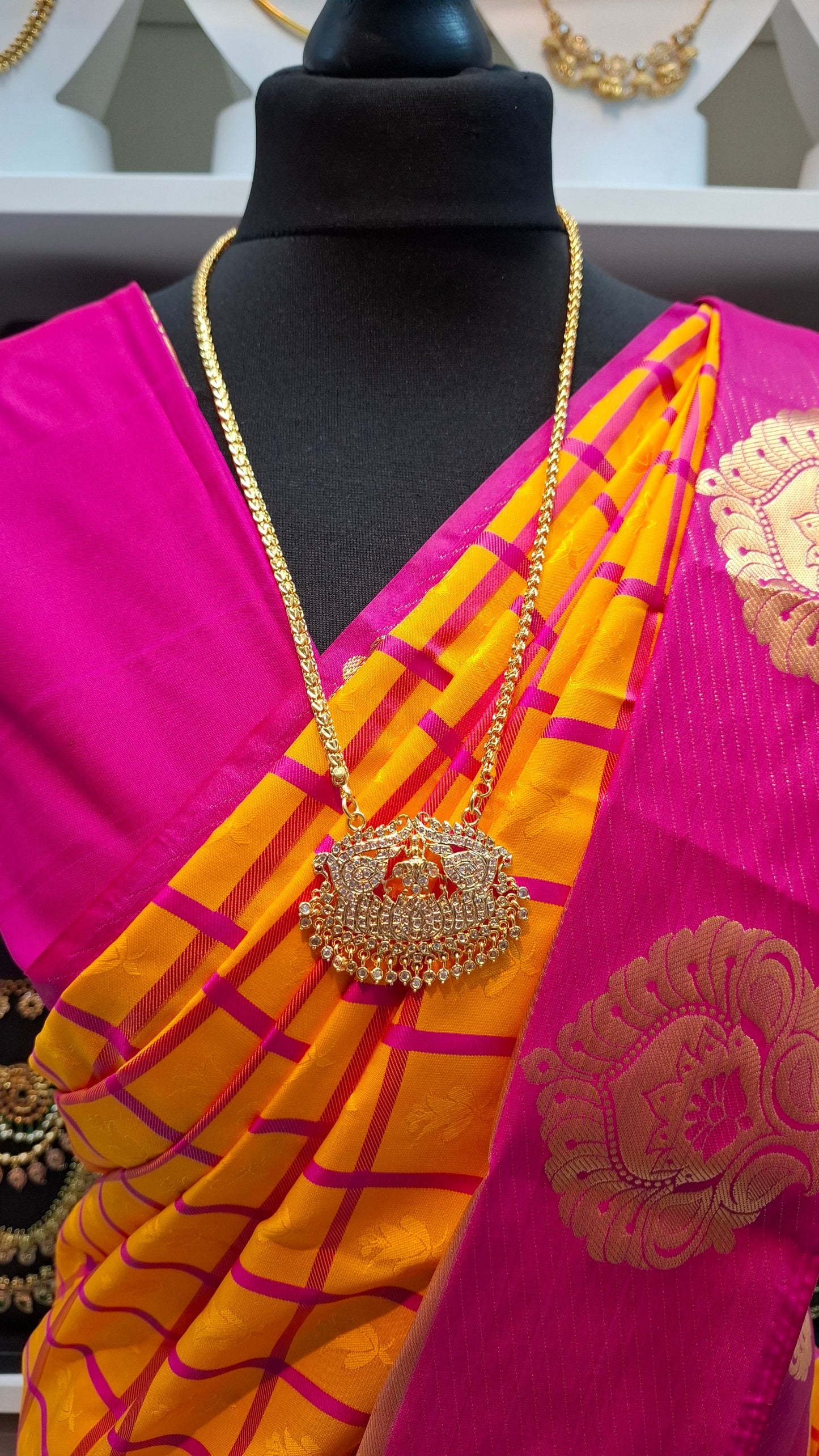 LAKSHMI PADAKAM 019