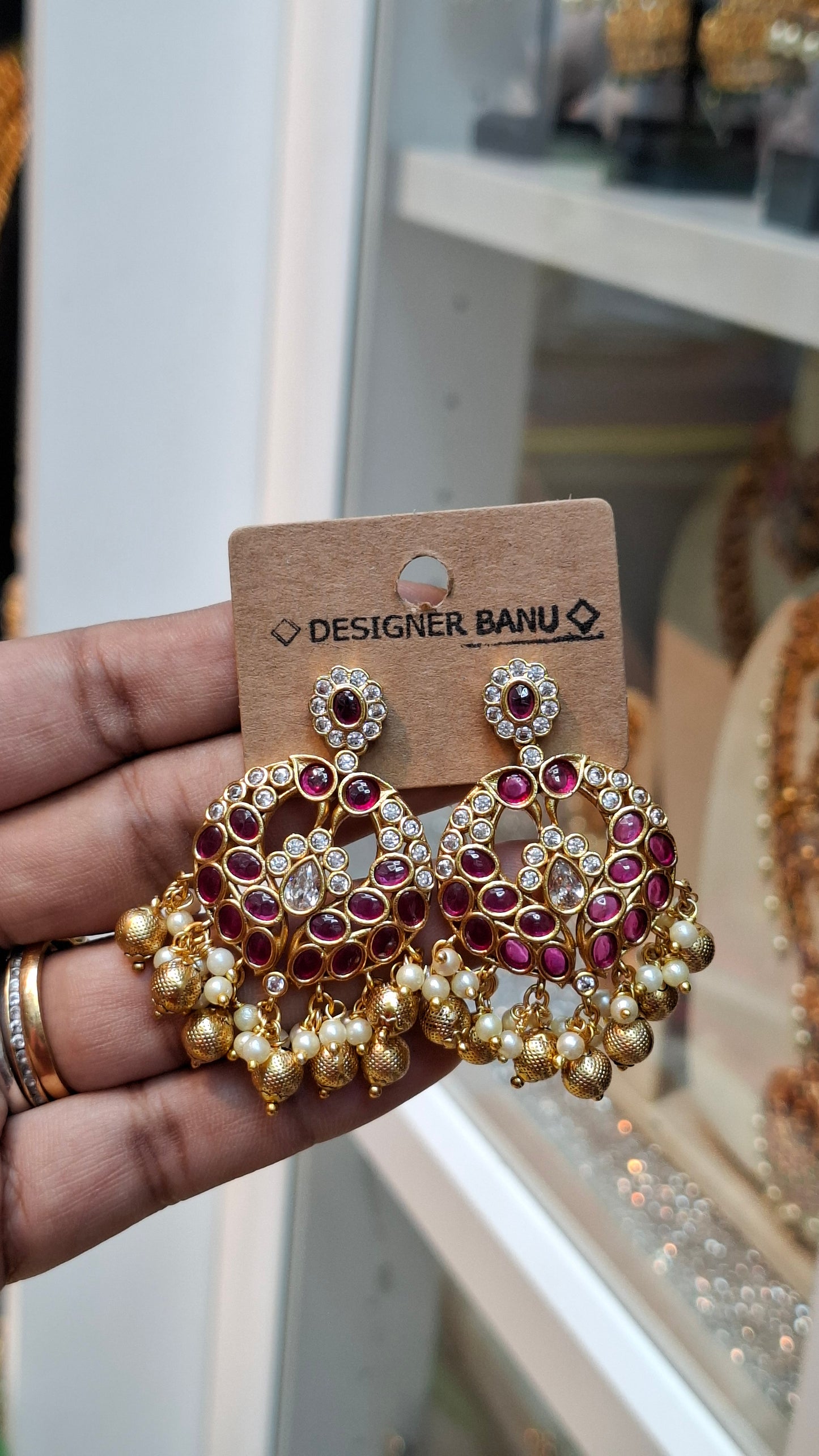 ANTIQUE GOLD EARRINGS E0140