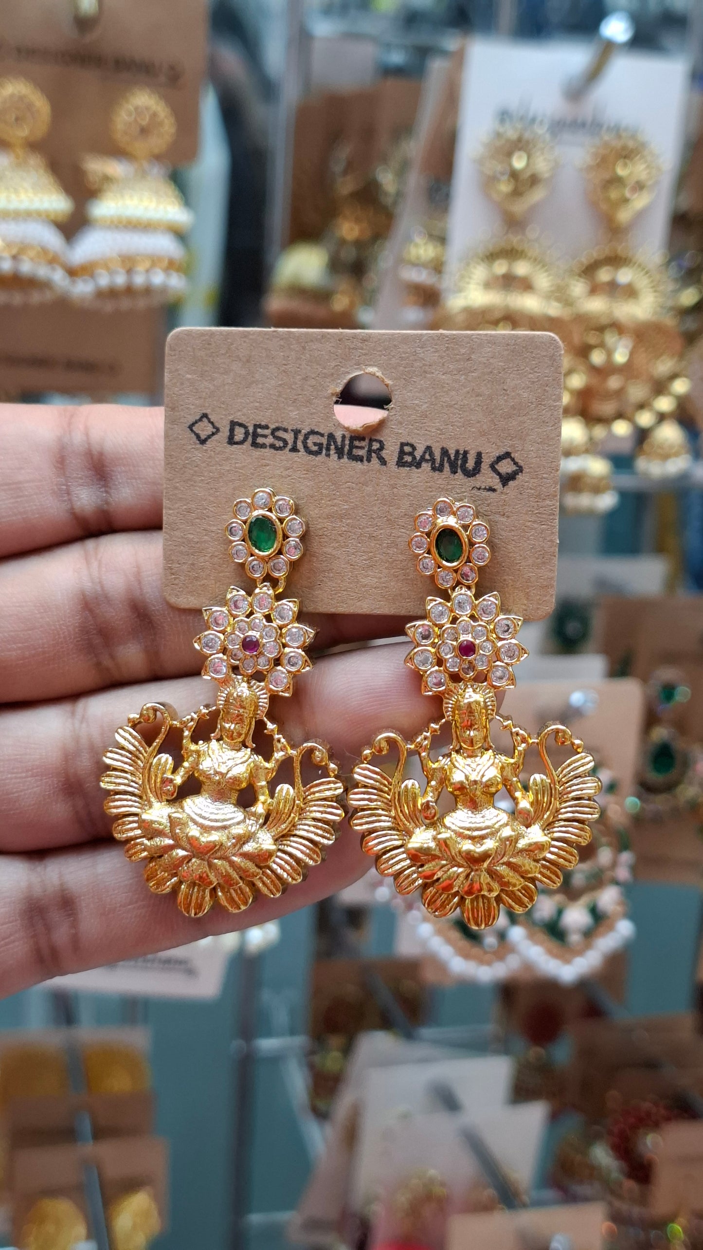 ANTIQUE GOLD EARRINGS E0143