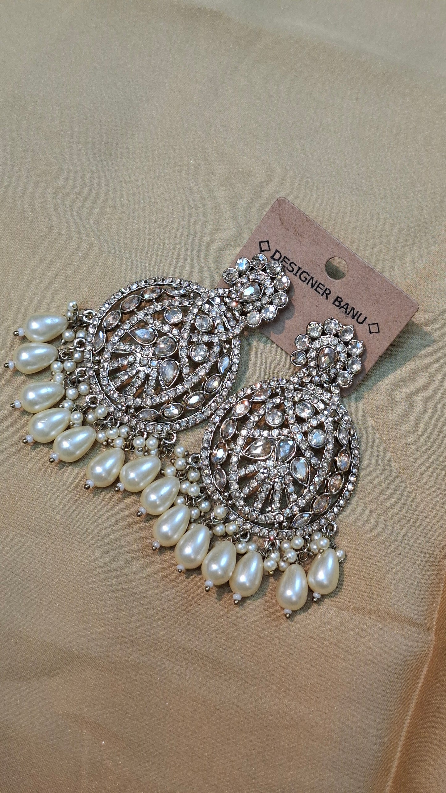 ANTIQUE GOLD FASHION EARRINGS E0147