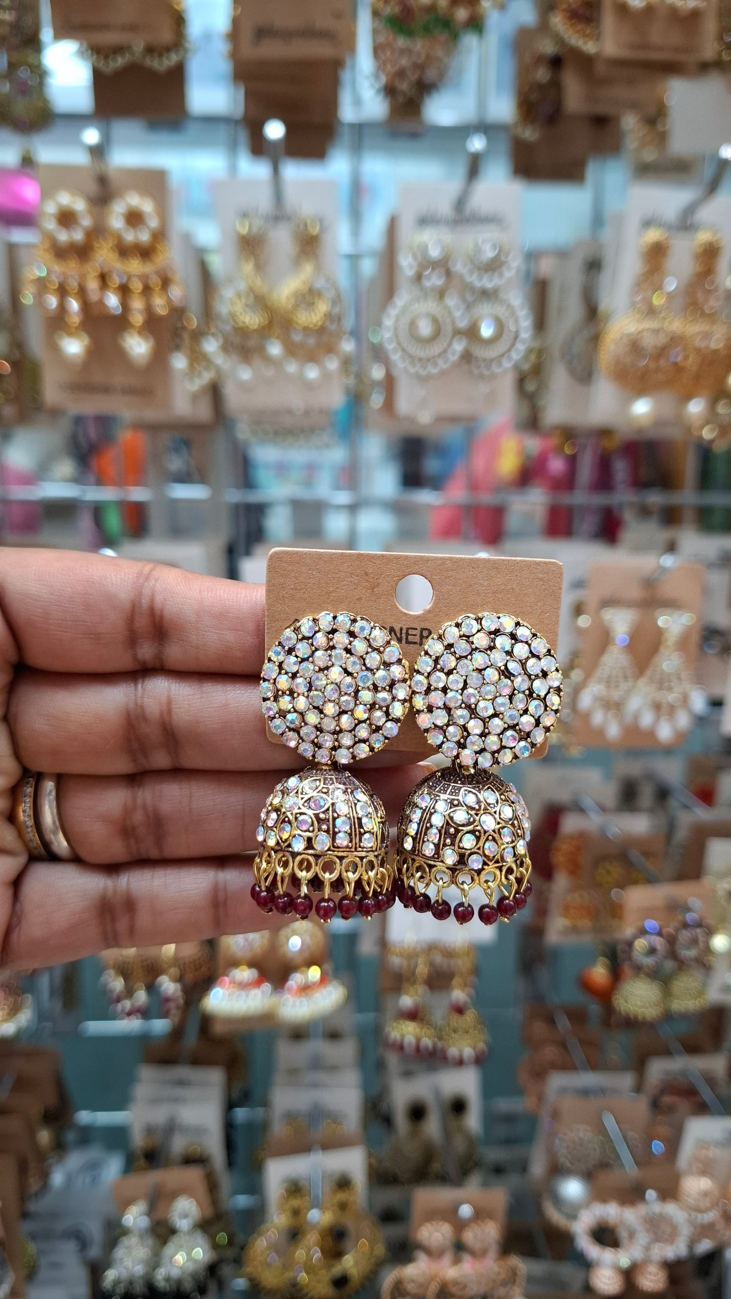 ANTIQUE GOLD JUMKHAS E0311