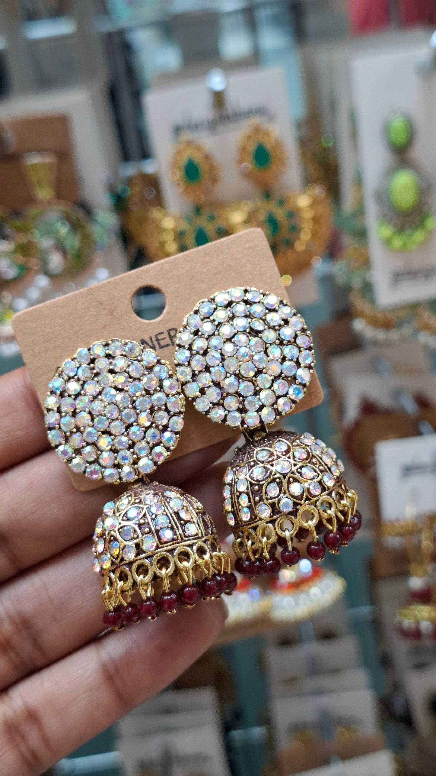 ANTIQUE GOLD JUMKHAS E0311