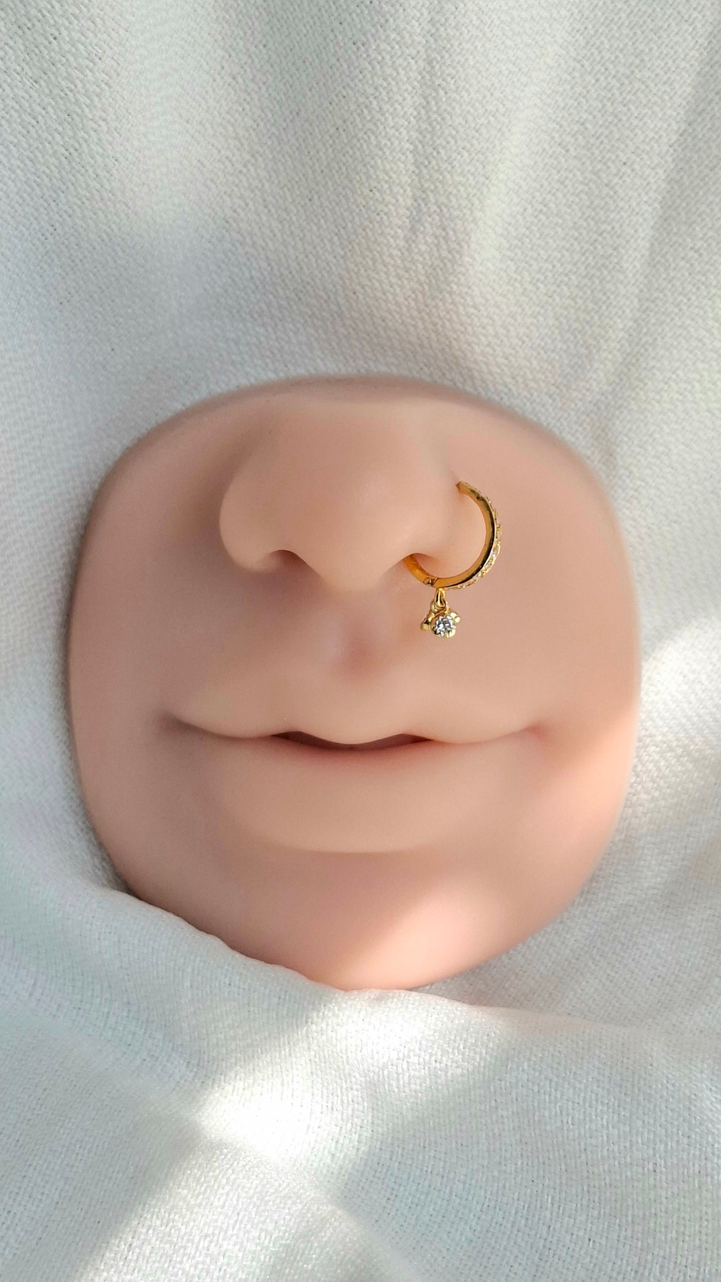 18ct Gold | CZ Nose ring | 058