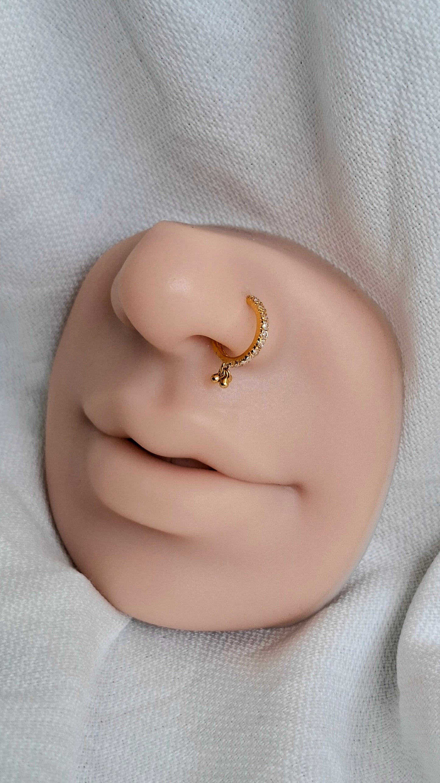 18ct Gold | CZ Nose ring | 059