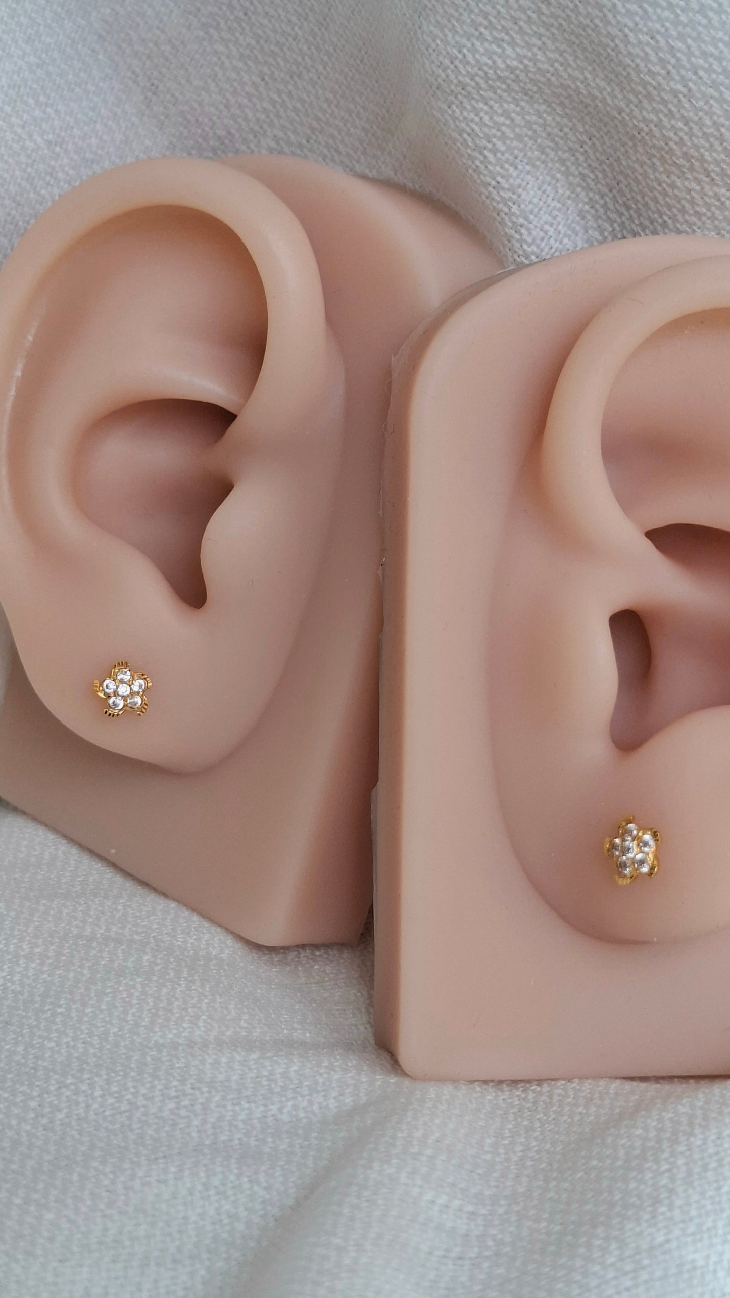 18ct Gold | CZ Ear Studs| 061
