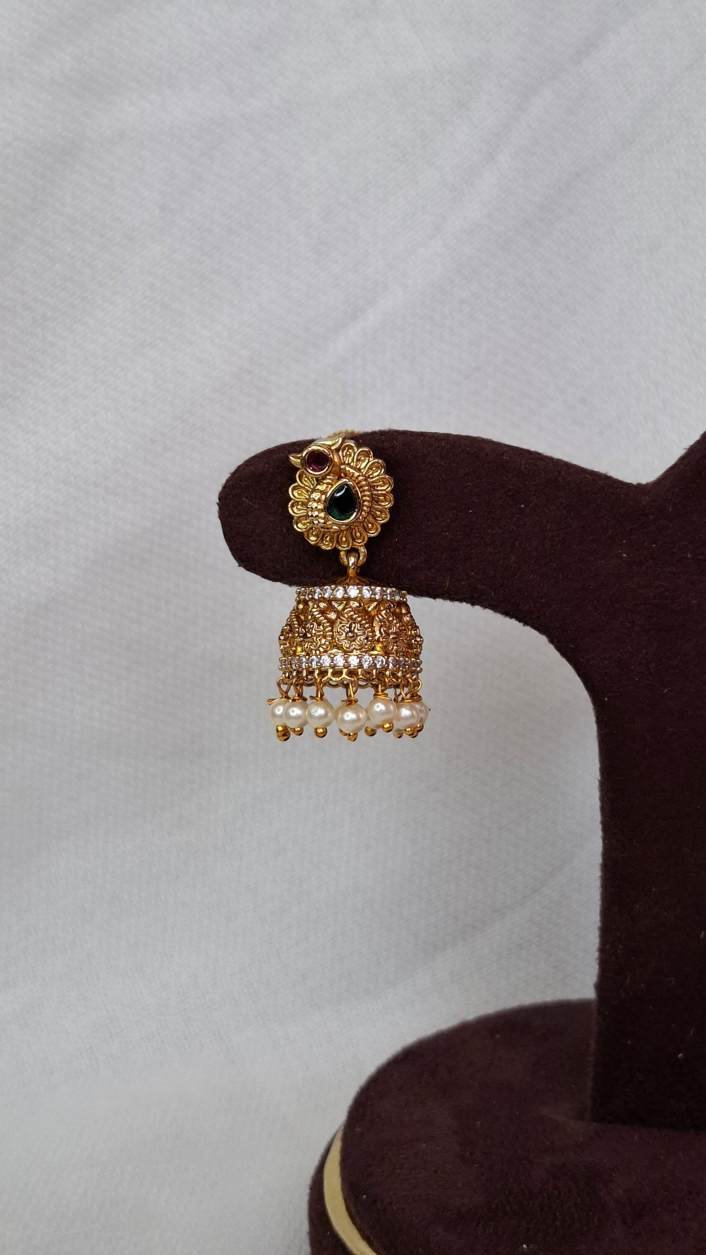 ANTIQUE GOLD JUMKHAS E0318
