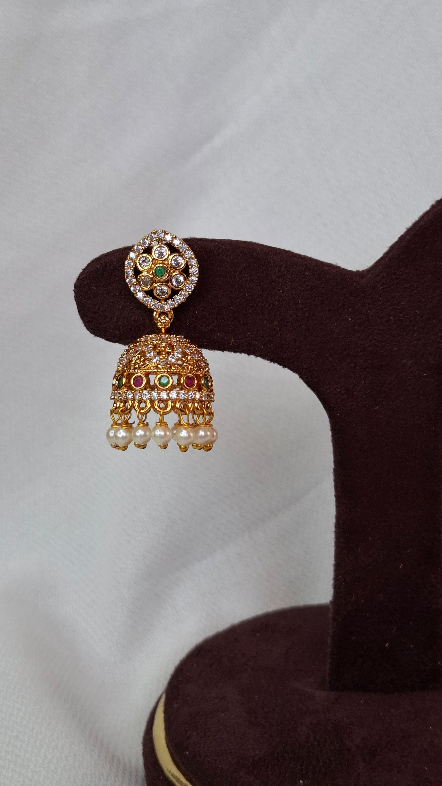 ANTIQUE GOLD JUMKHAS E0319