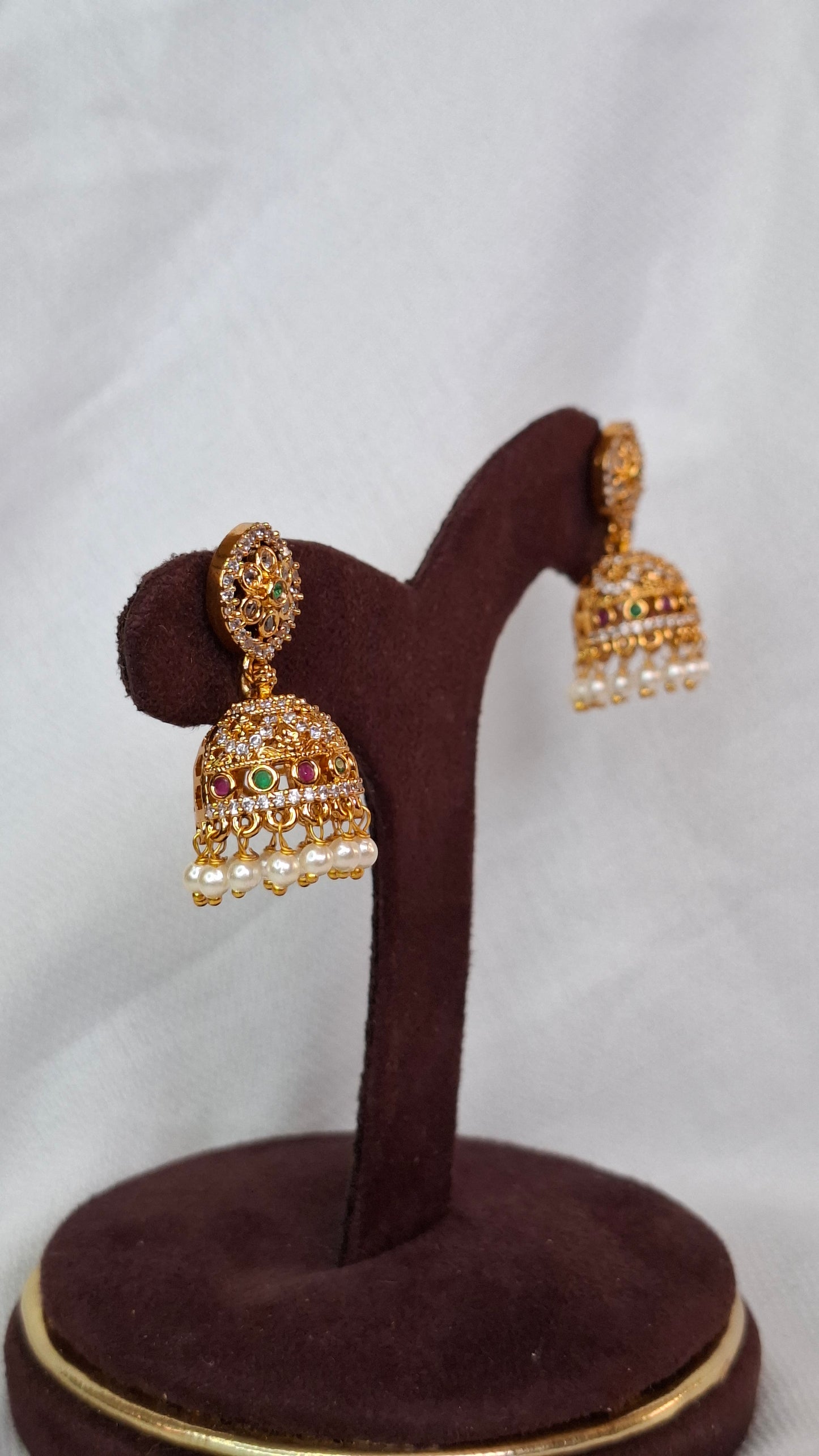 ANTIQUE GOLD JUMKHAS E0319