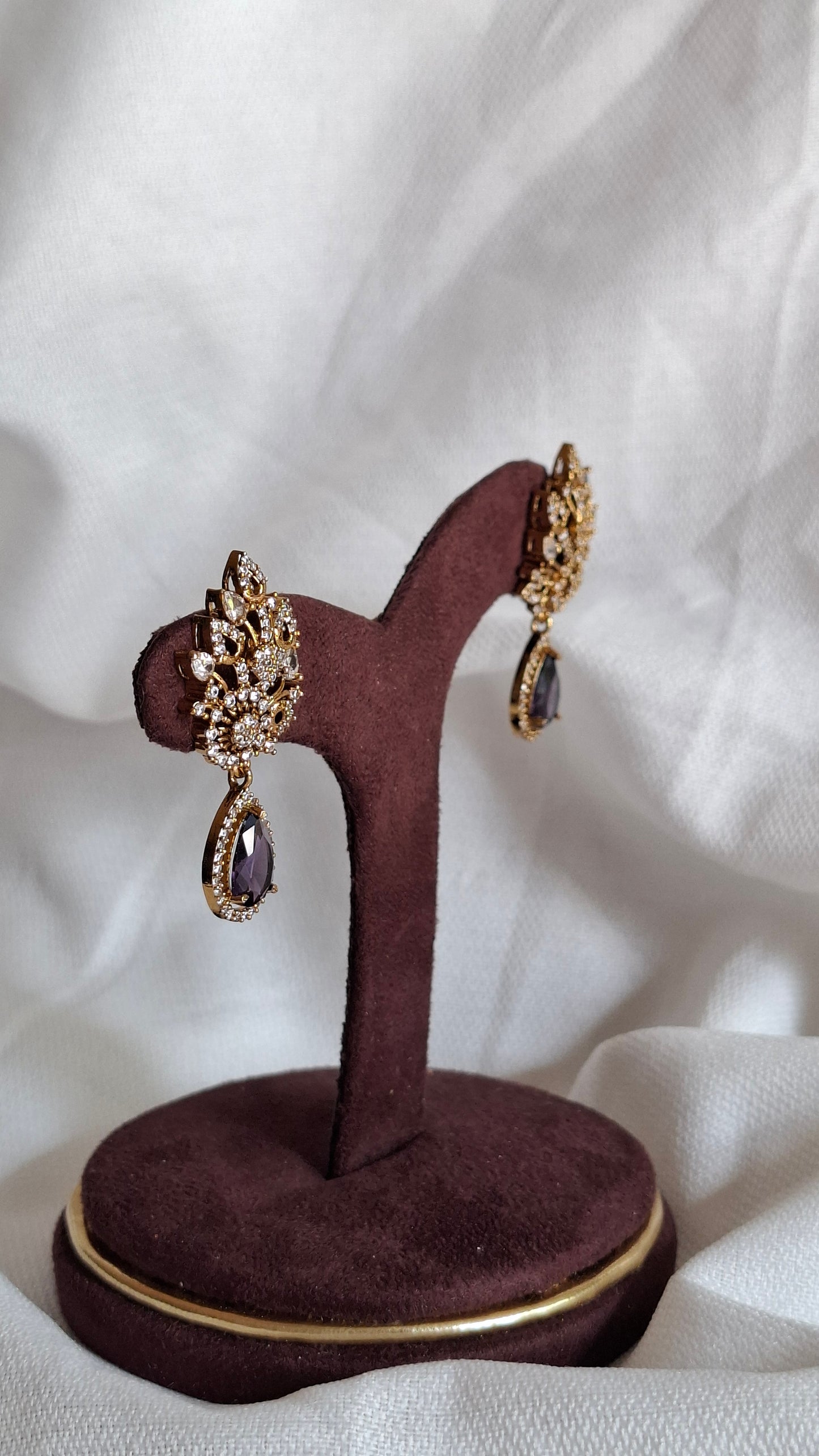 ANTIQUE GOLD EARRINGS E0338