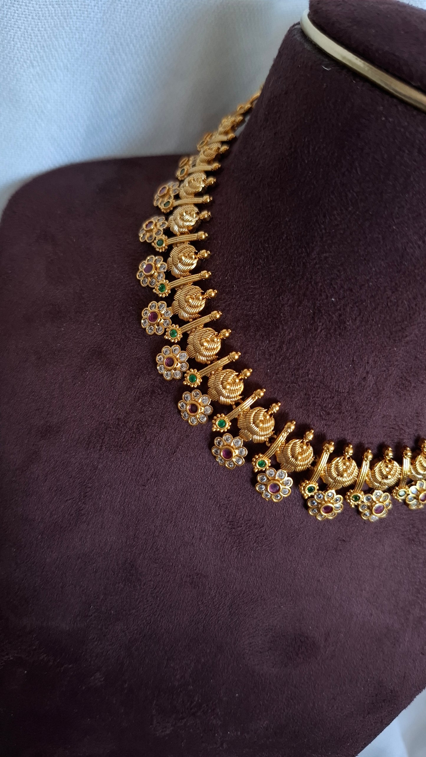 ANTIQUE GOLD SET E0212