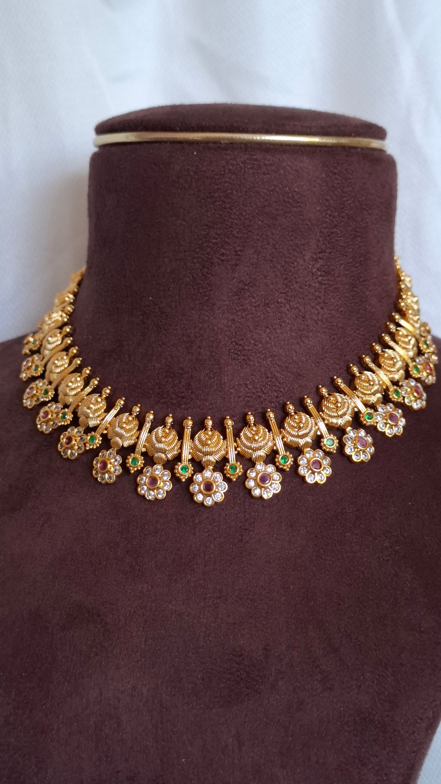 ANTIQUE GOLD SET E0212