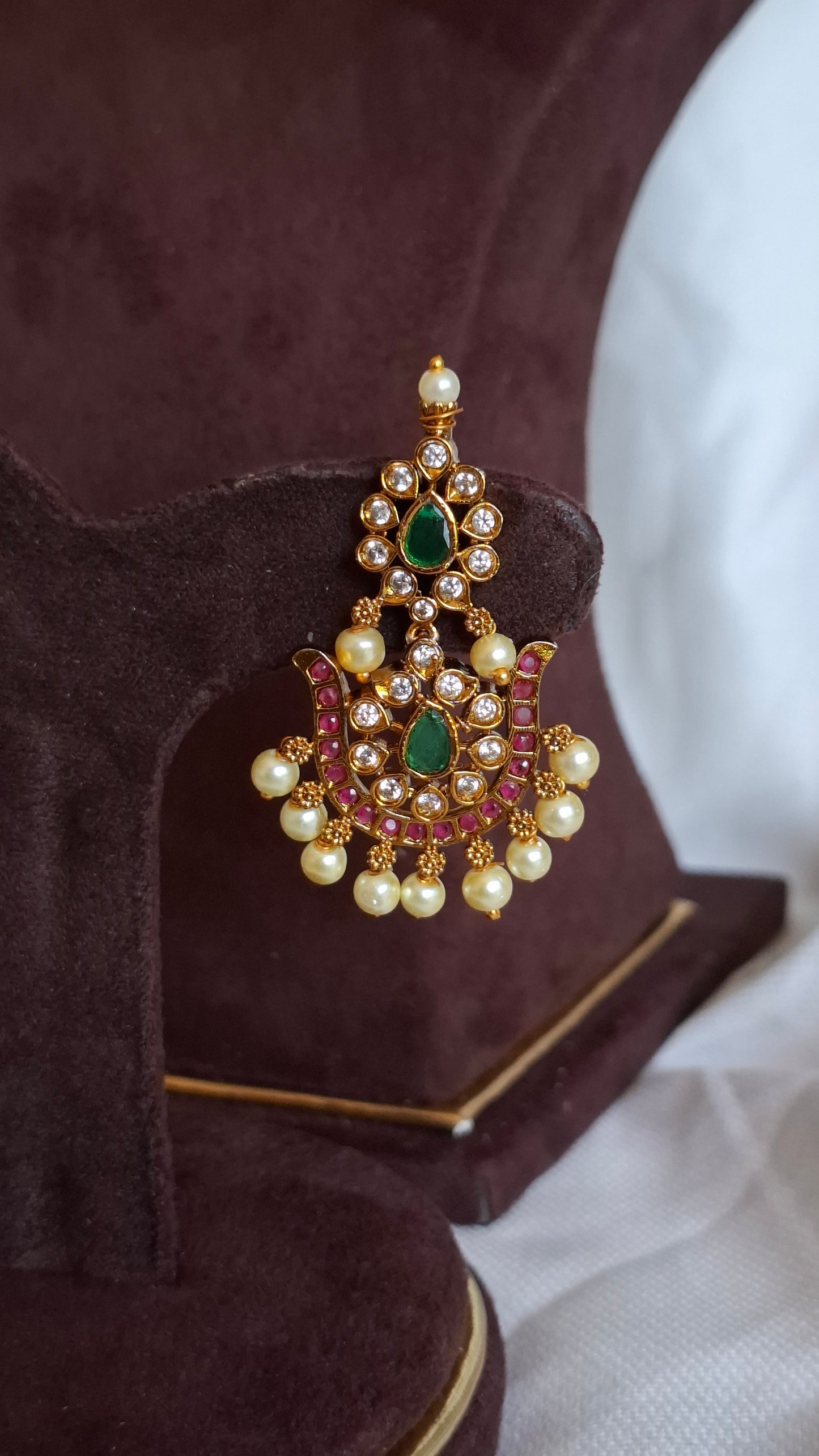 ANTIQUE GOLD SET E0213