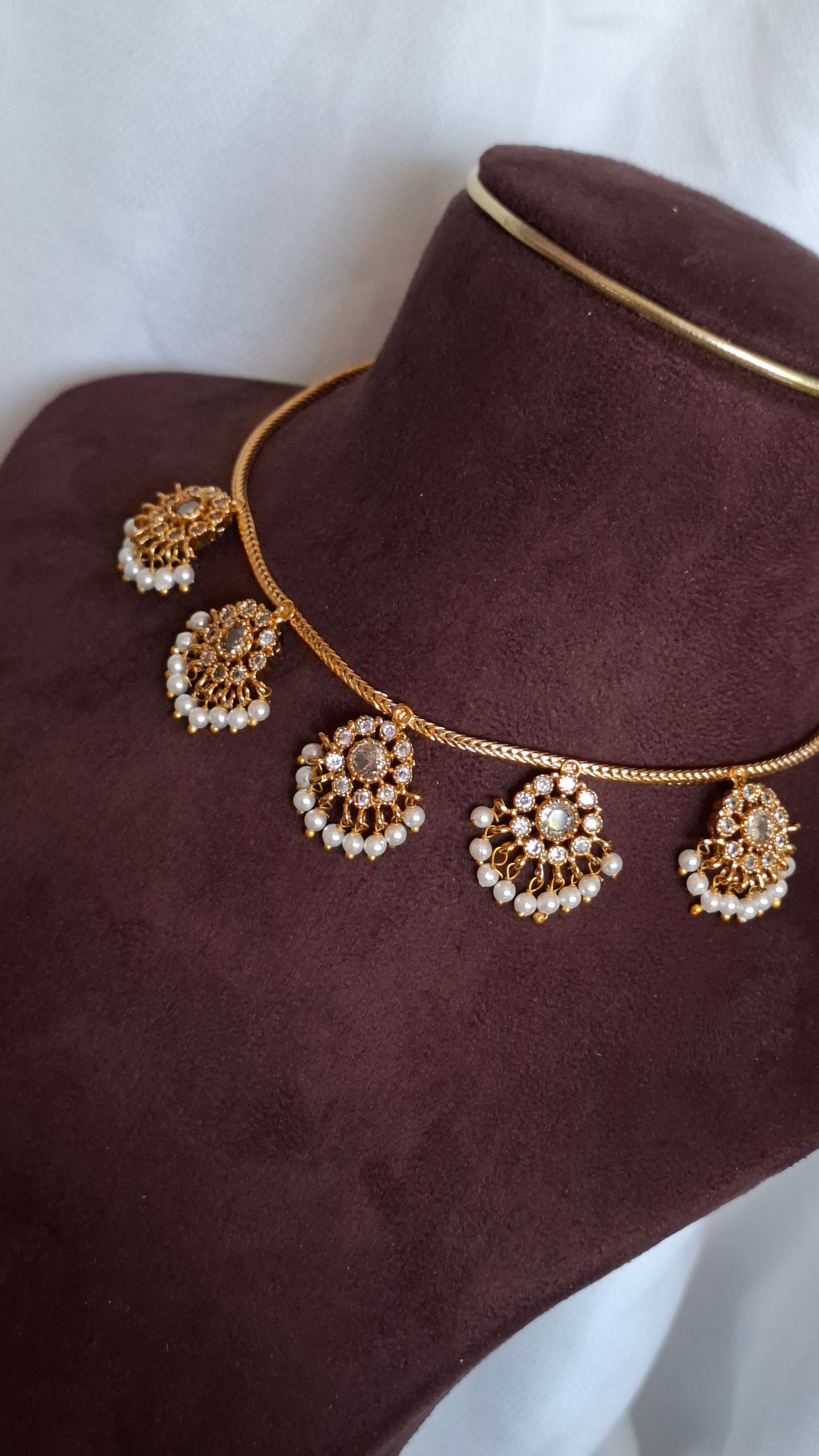 ANTIQUE GOLD SET E0214