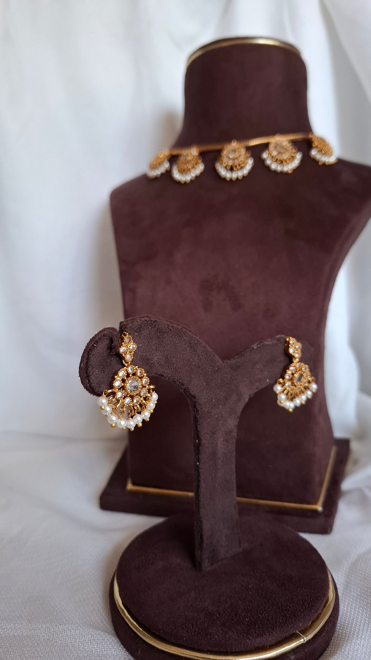 ANTIQUE GOLD SET E0214