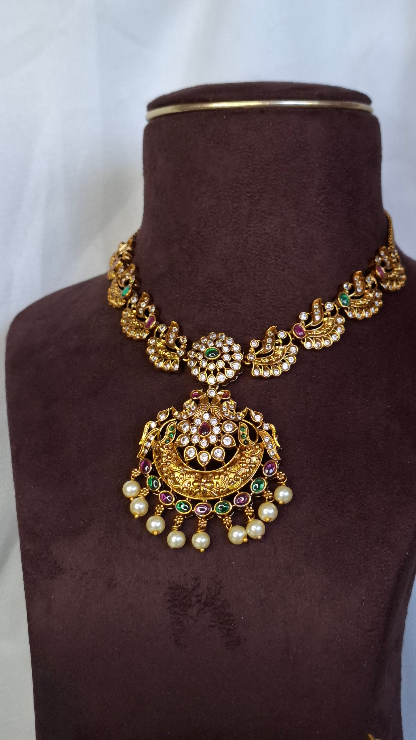 ANTIQUE GOLD SET E0217