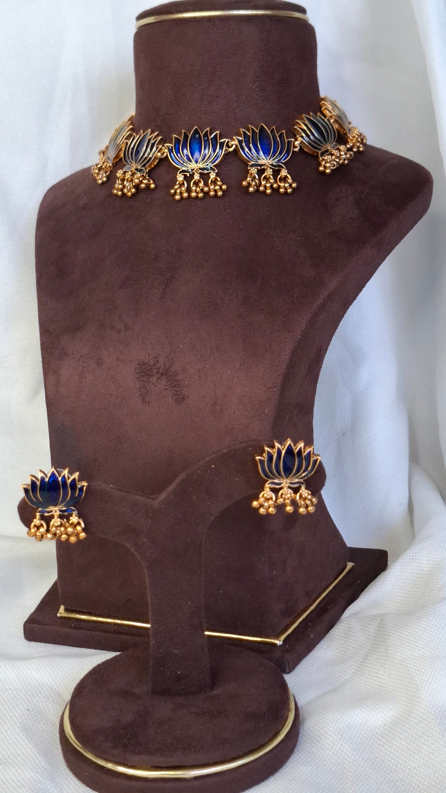 ANTIQUE GOLD LOTUS SET (BLUE)