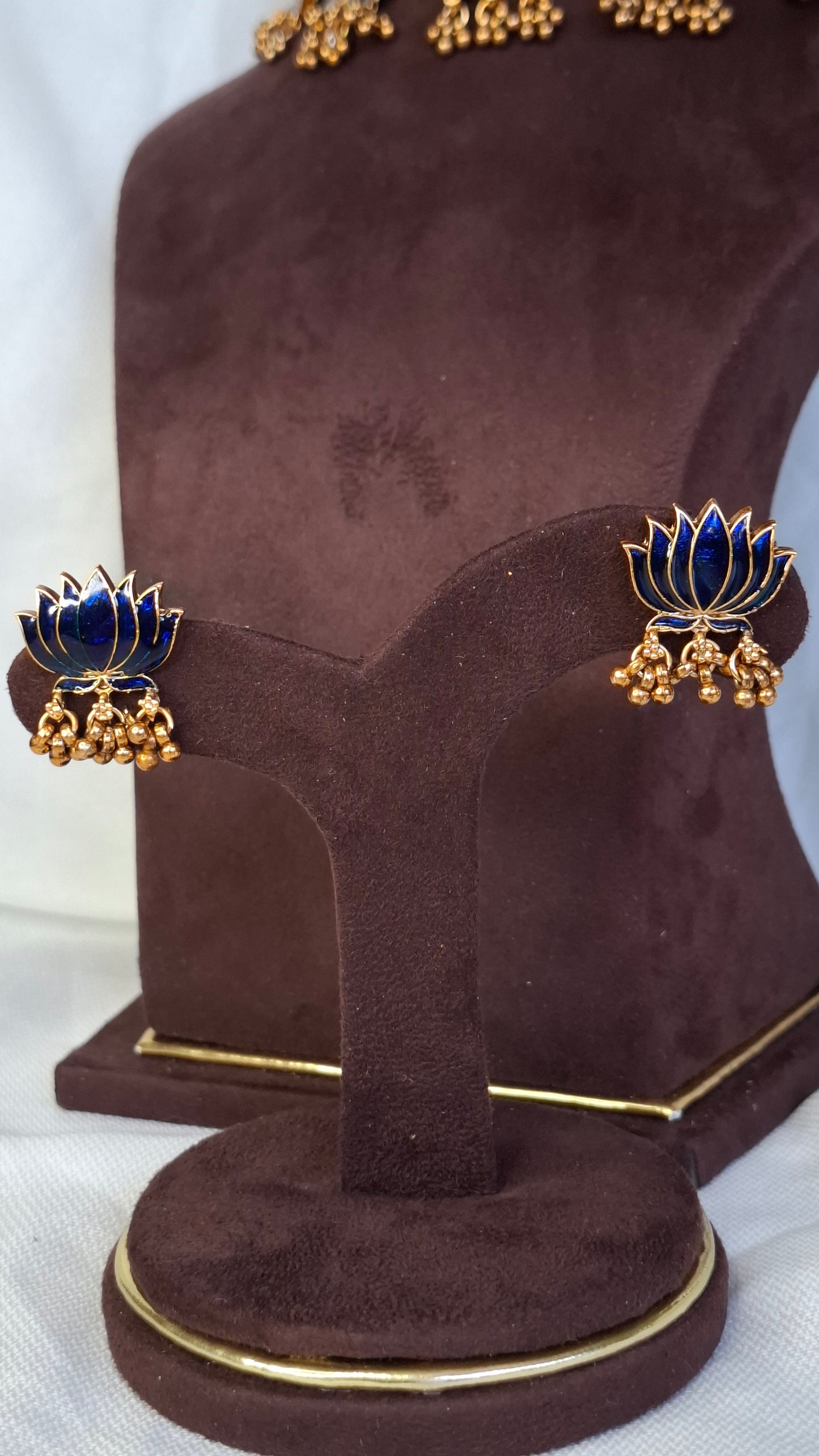 ANTIQUE GOLD LOTUS SET (BLUE)