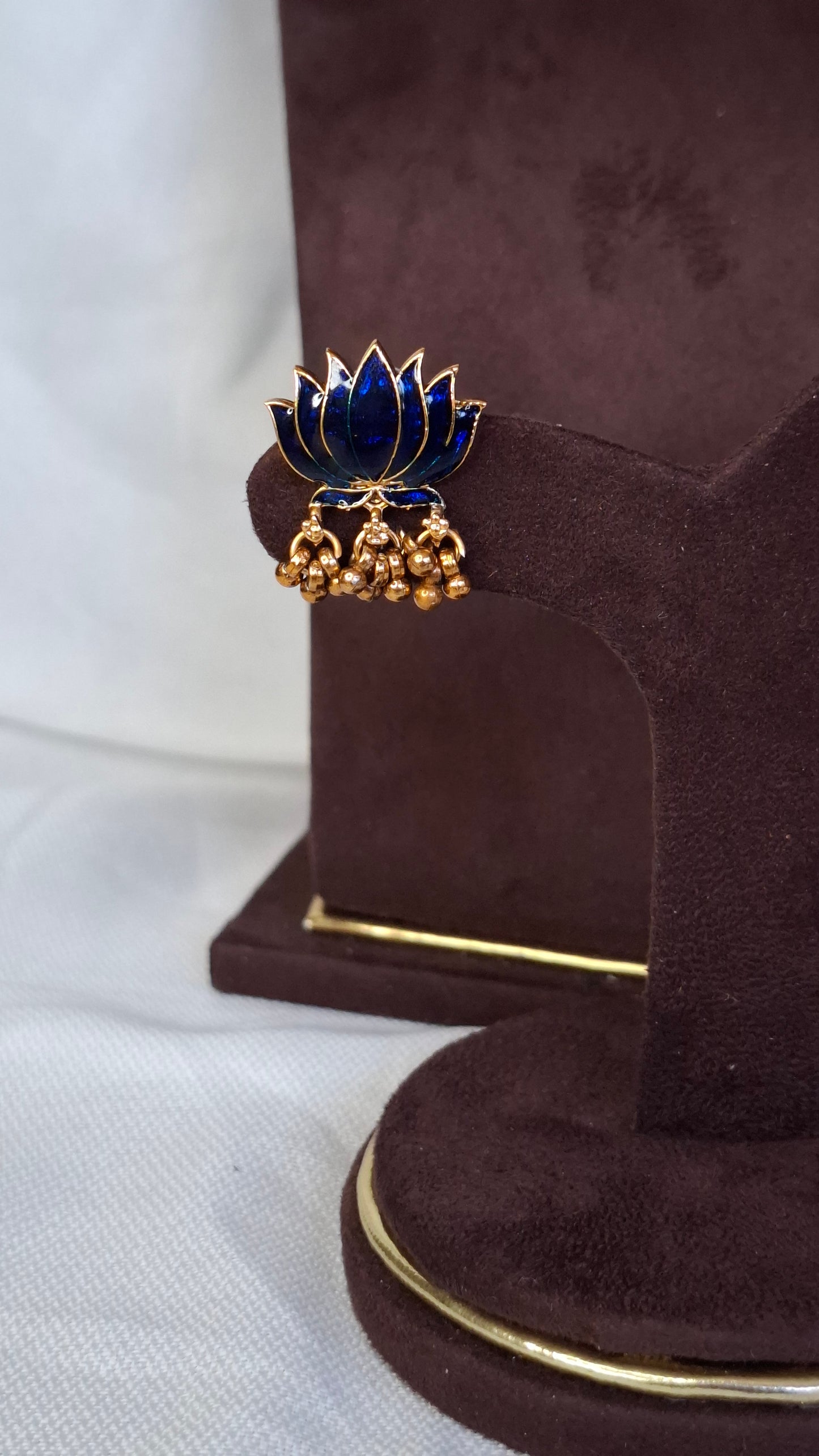 ANTIQUE GOLD LOTUS SET (BLUE)