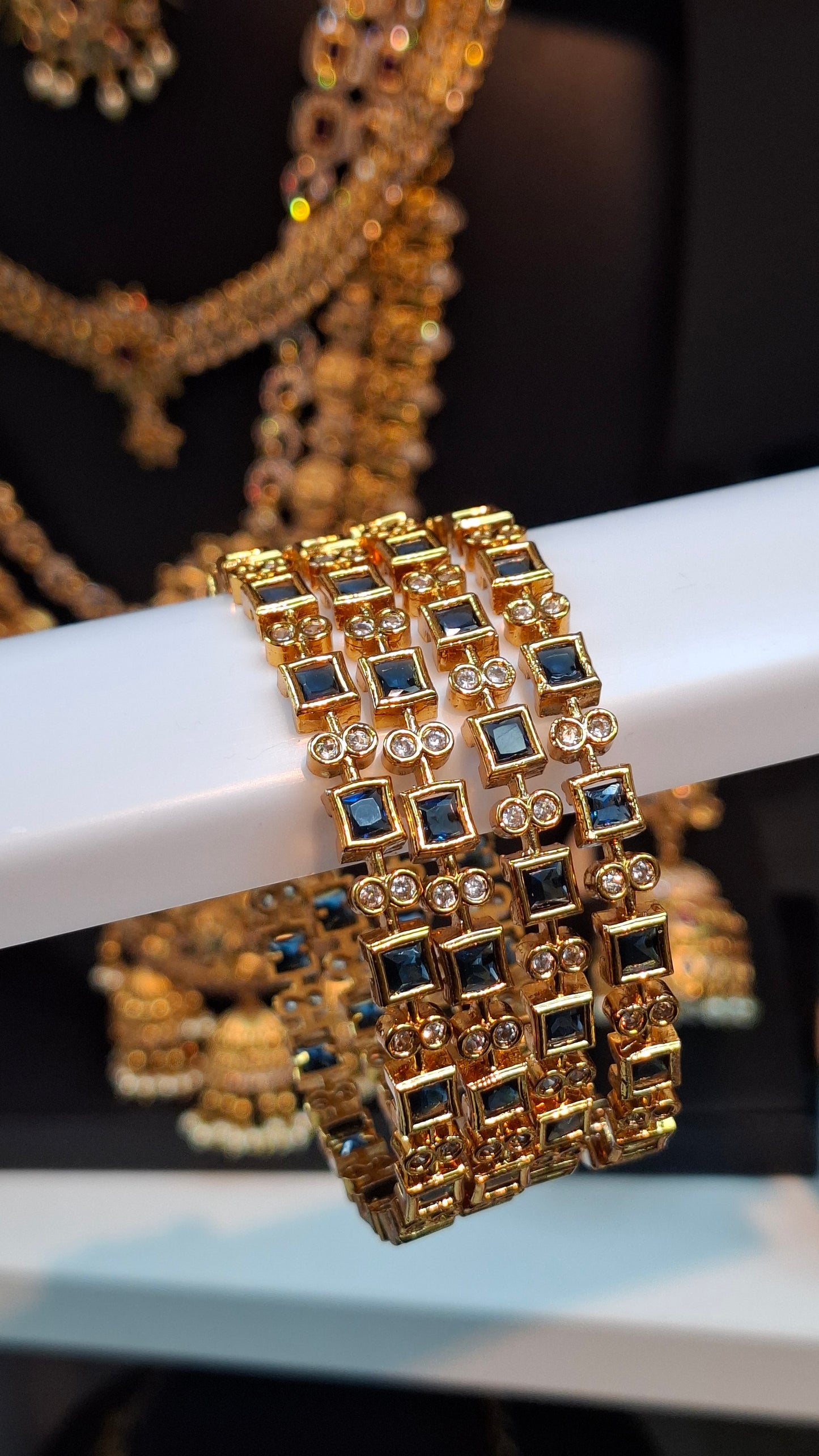 ANTIQUE GOLD BANGLES (NAVY)