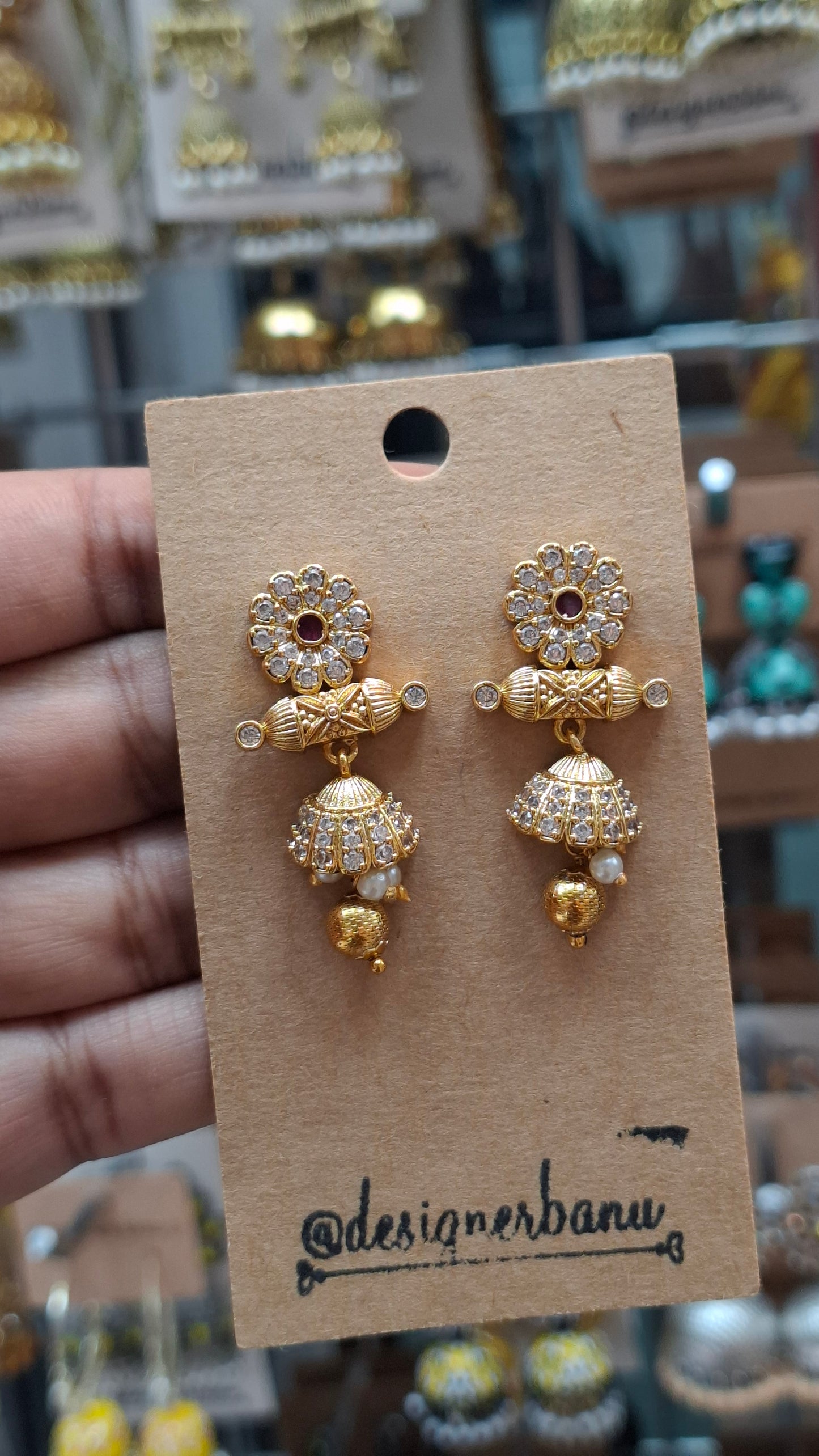 ANTIQUE GOLD EARRINGS E0348