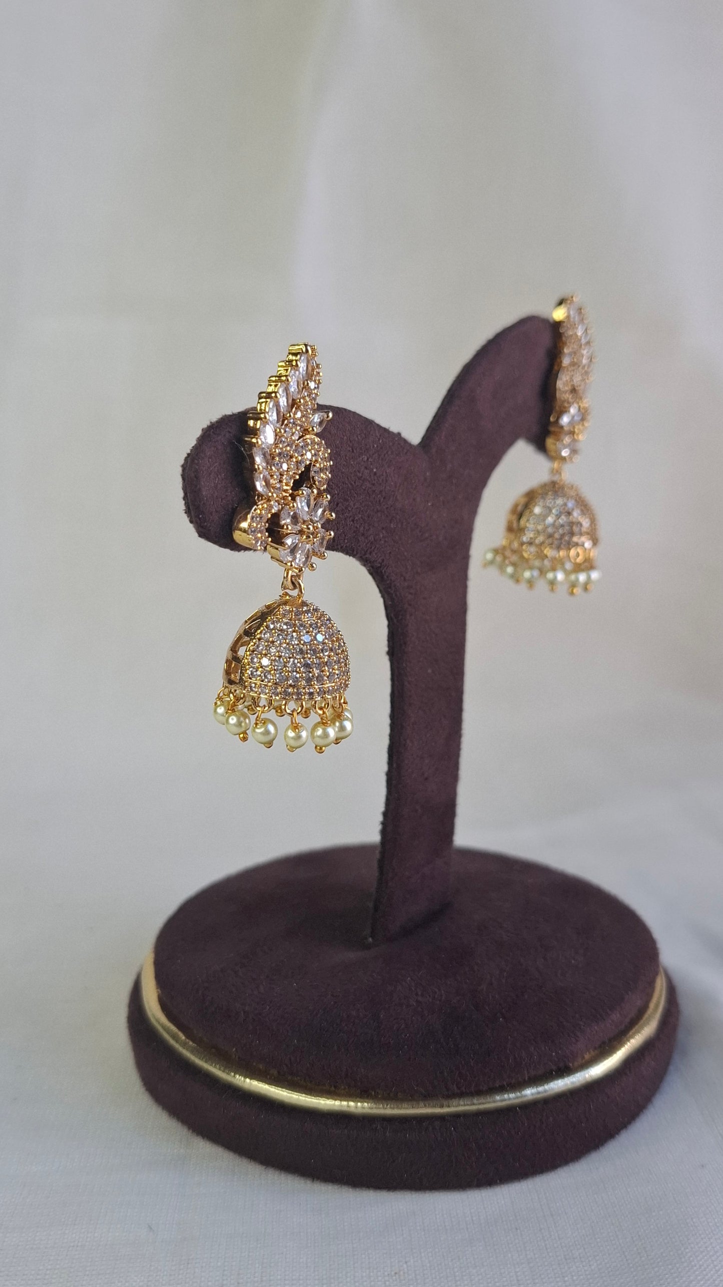 GOLD POLISH JUMKHAS E0356