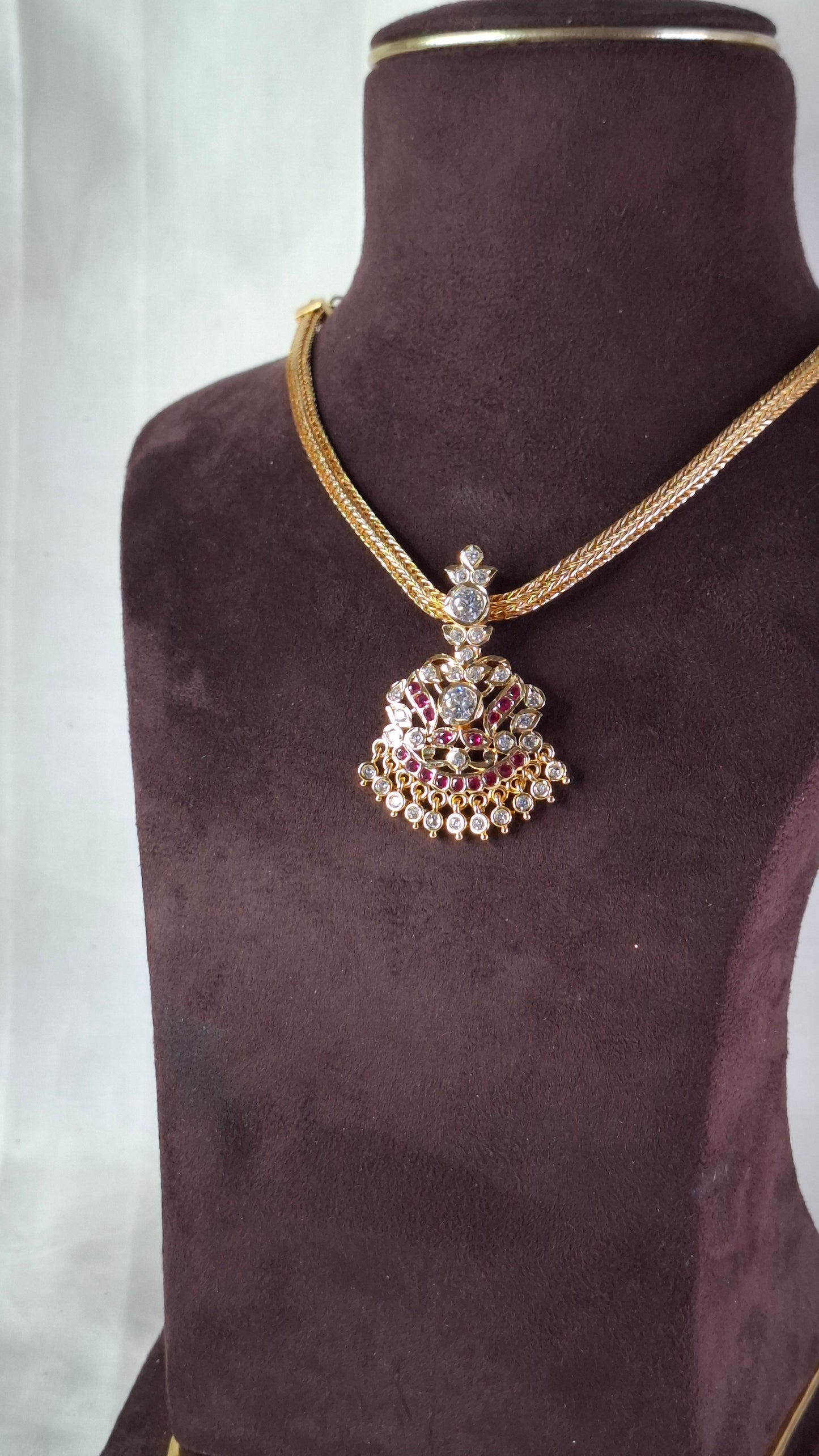 IMPON SHORT NECKLACE E0149