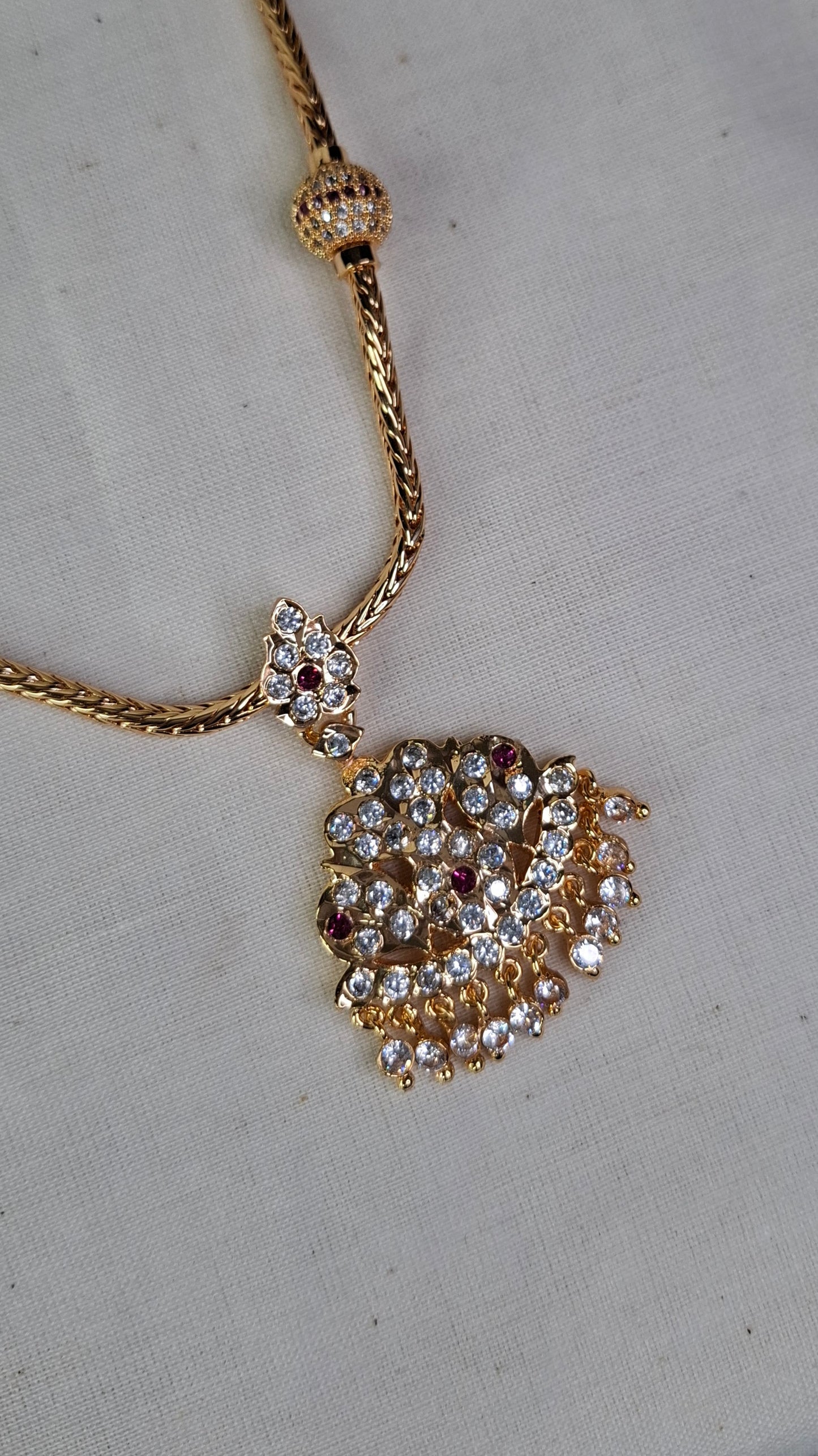 IMPON SHORT NECKLACE E0150