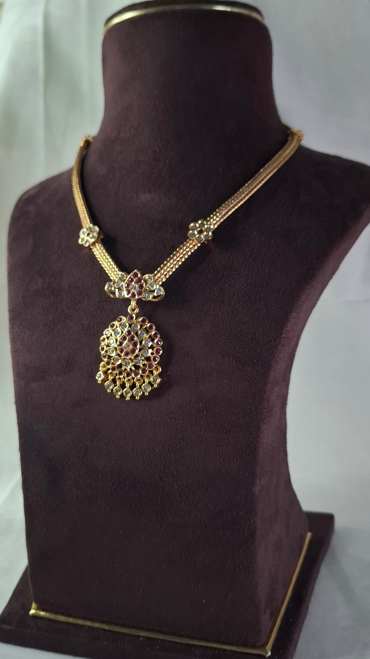 IMPON SHORT NECKLACE E0153