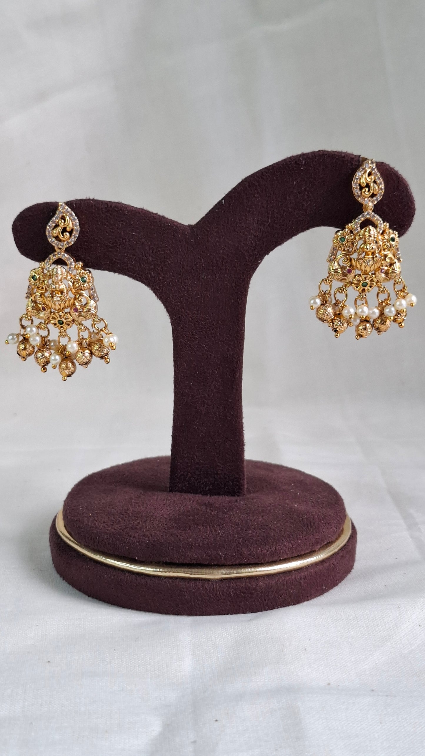 ANTIQUE GOLD EARRINGS E0382