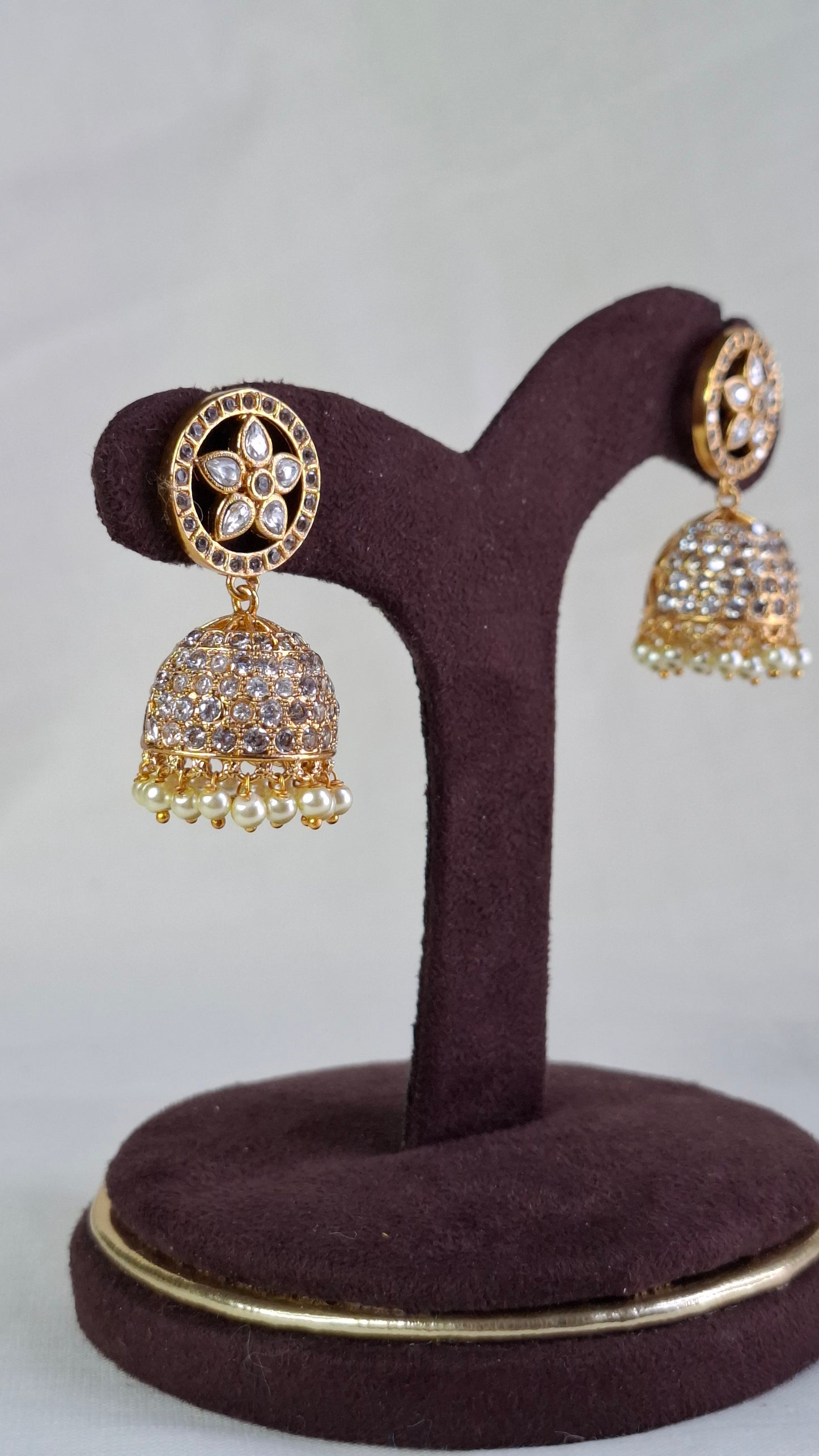ANTIQUE GOLD JUMKHAS E0385