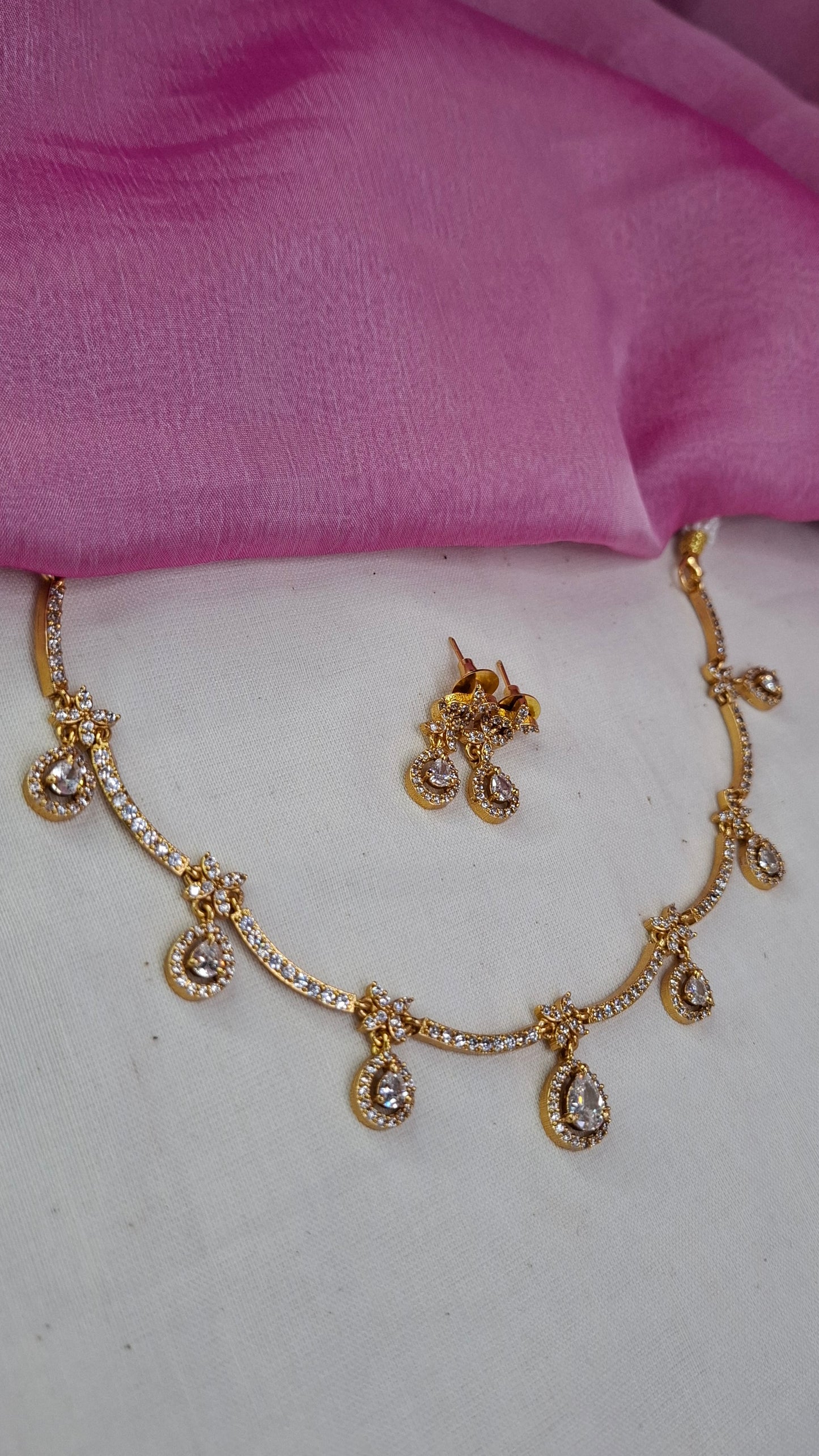 A.D.STONE SHORT NECKLACE SET E0243