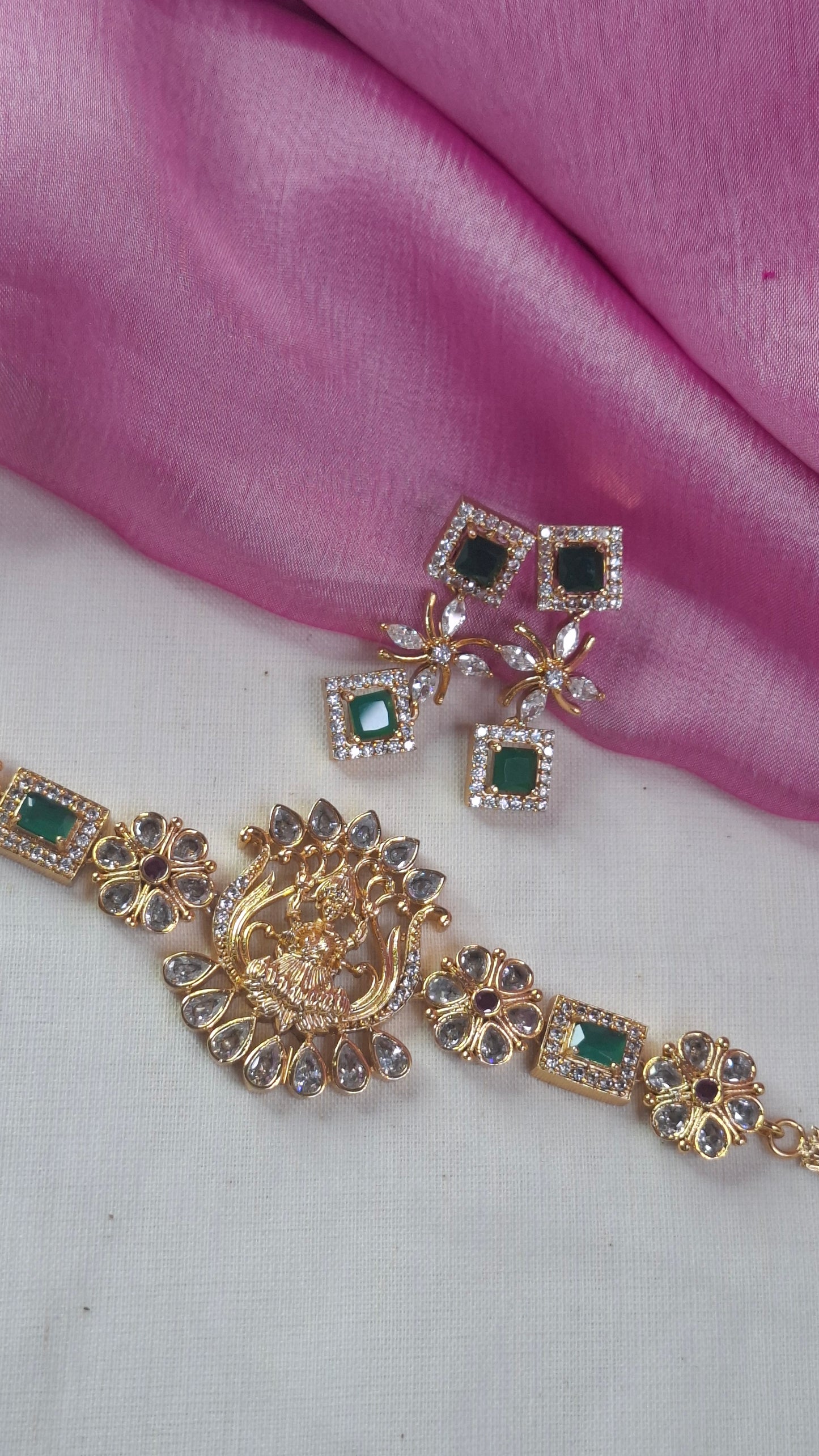 ANTIQUE GOLD CHOKER SET E0252