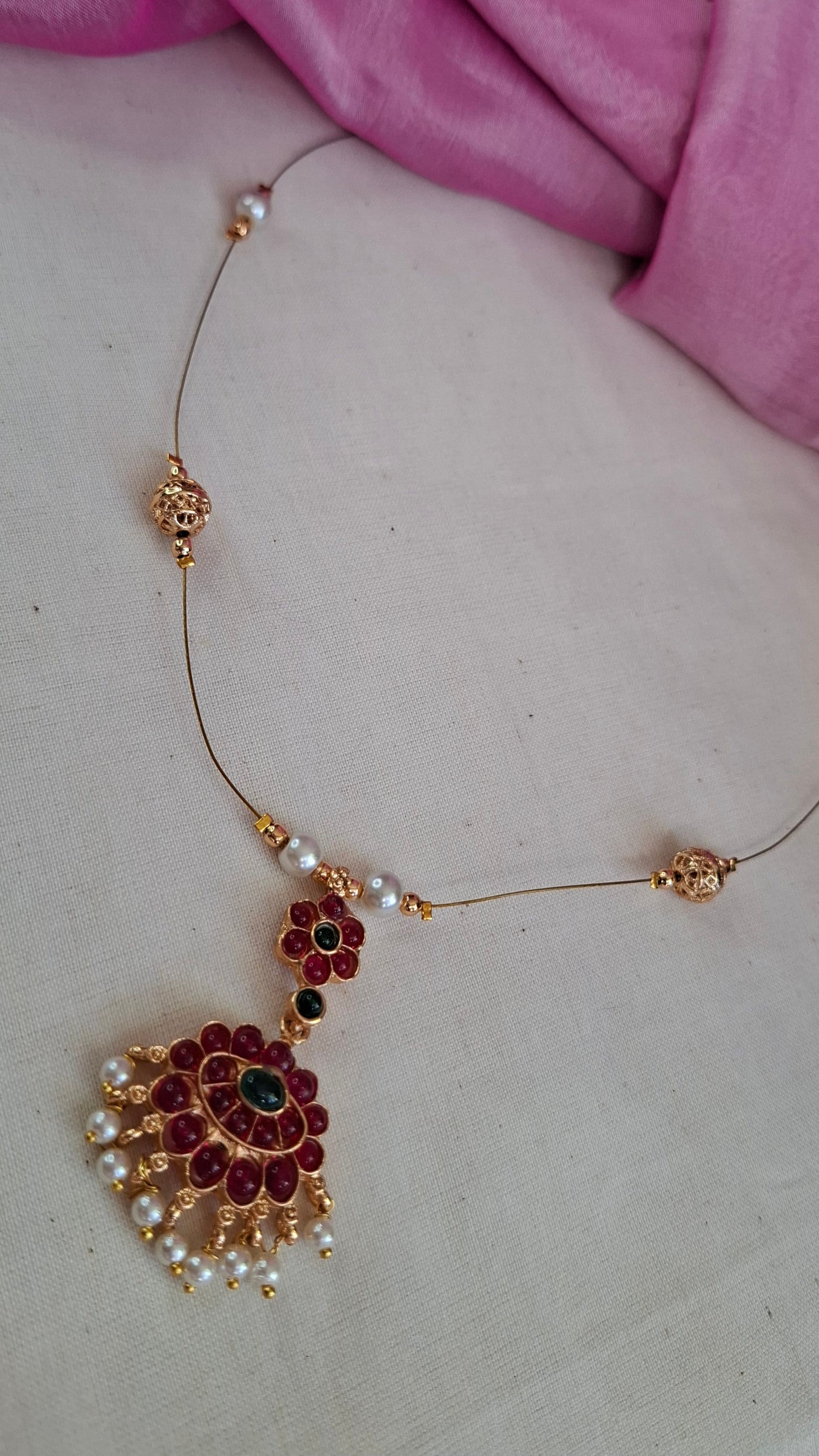 INVISIBLE KEMP NECKLACE 005