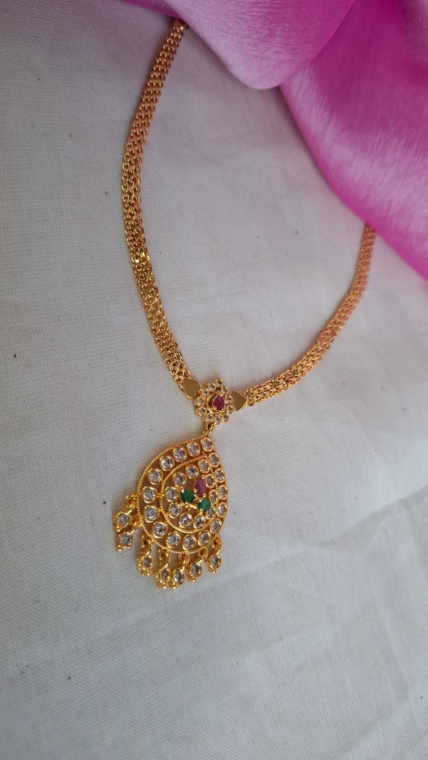 A.D. STONE SHORT NECKLACE E0255