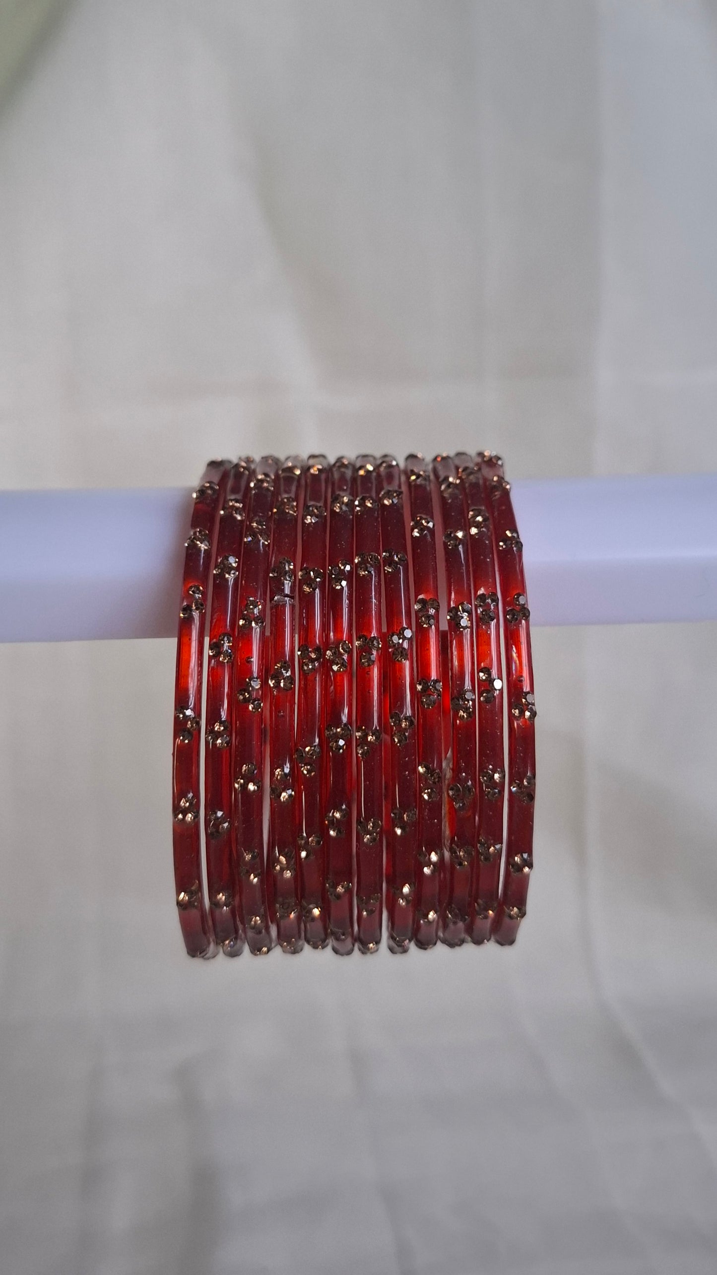 RAINDROP GLASS BANGLES (RED)