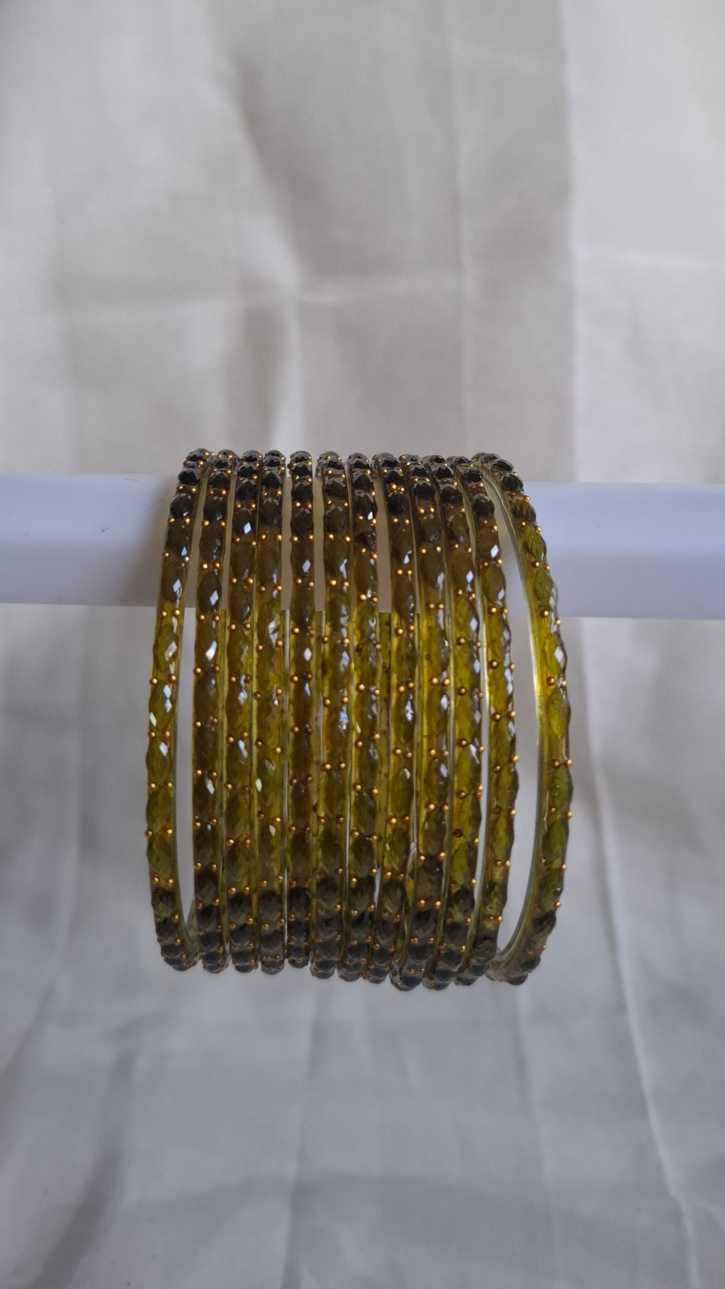 GLASS BANGLES (OLIVE GREEN)