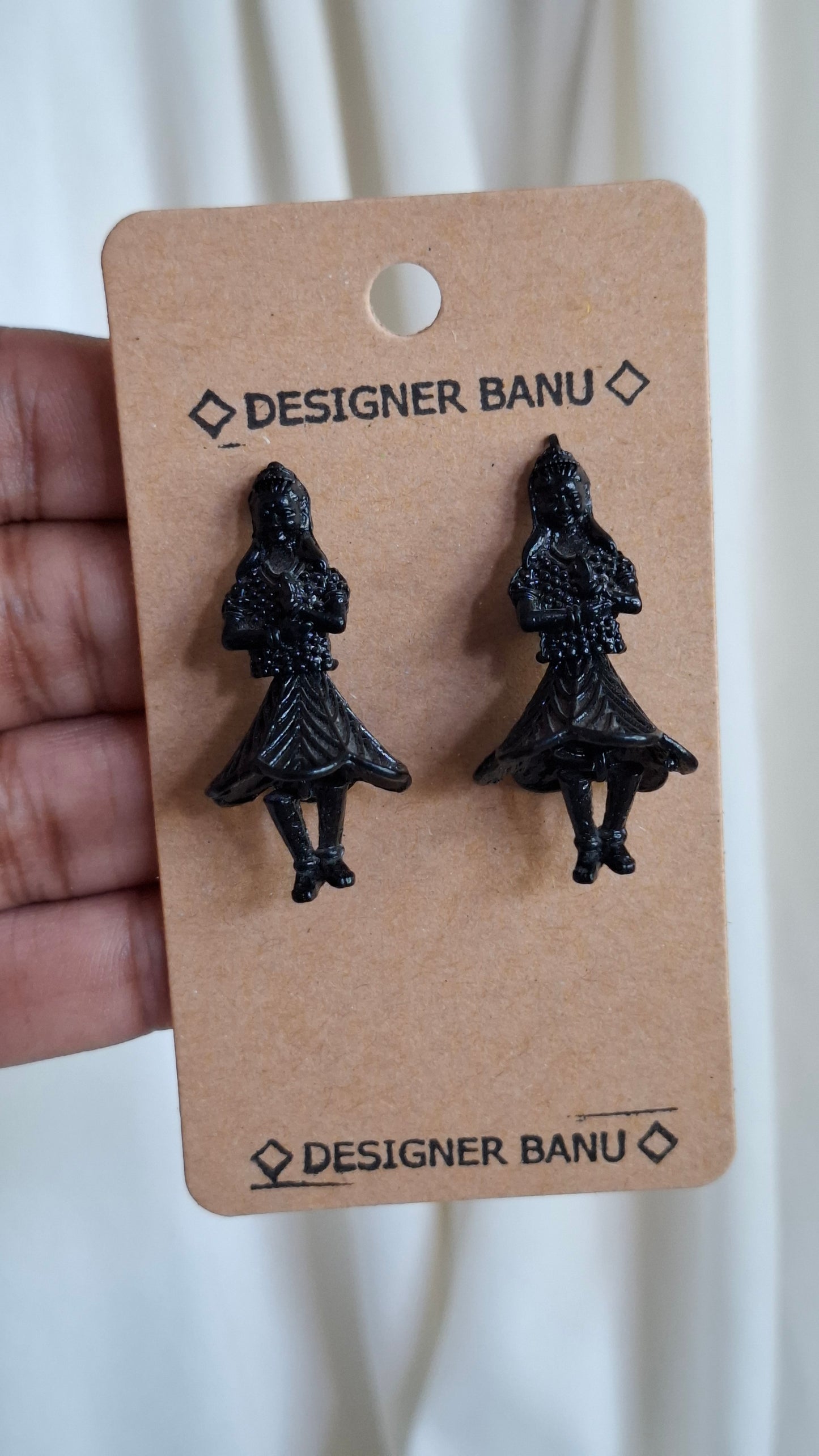 ANTIQUE GOLD JUMKHAS E0413