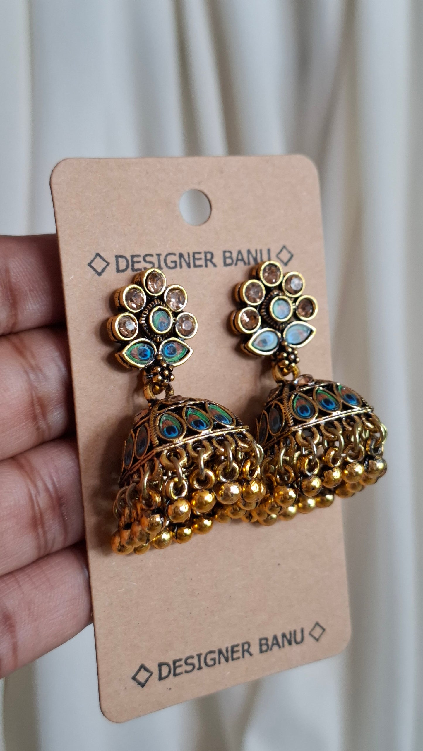 ANTIQUE GOLD JUMKHAS E0407