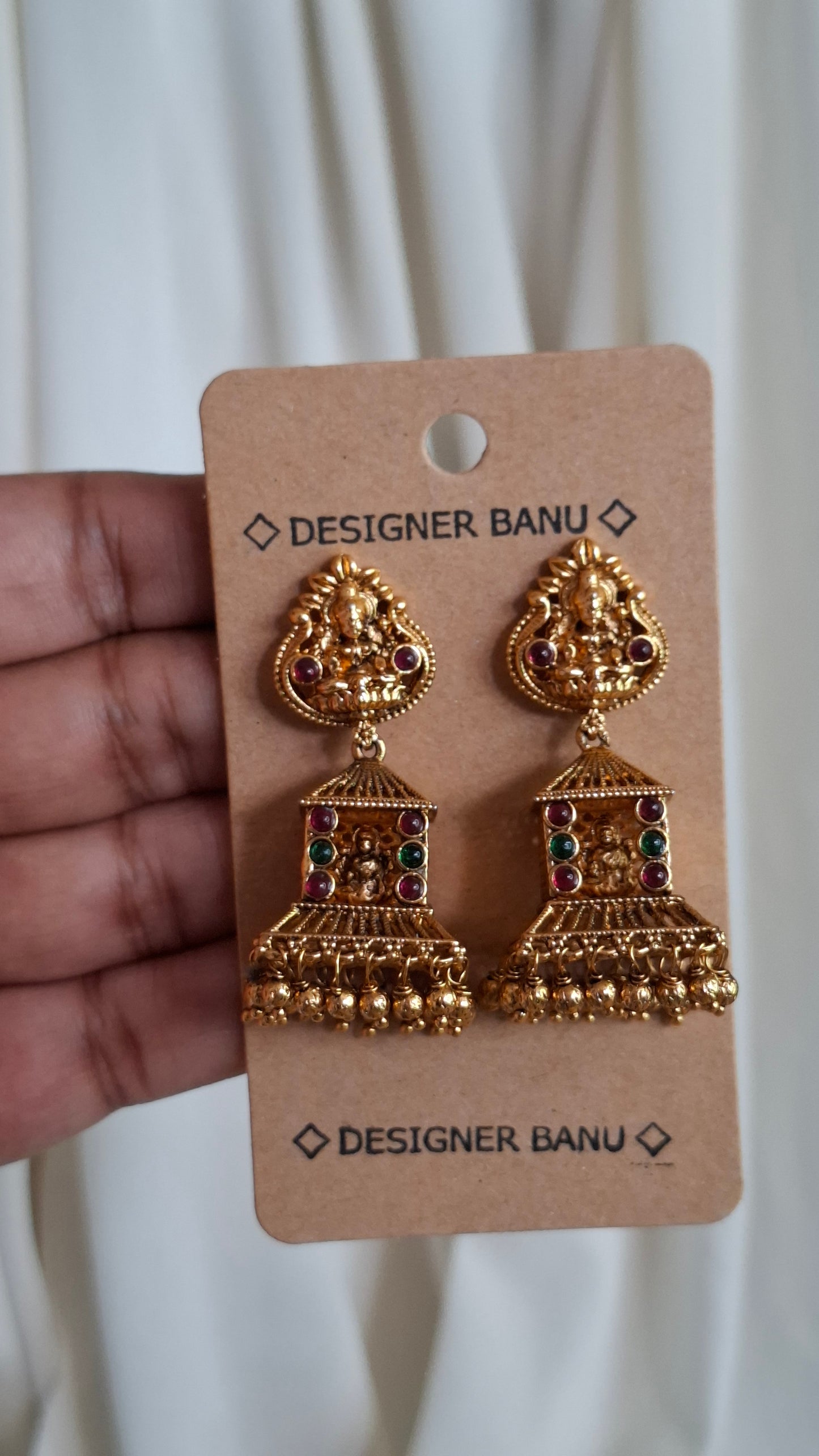 ANTIQUE GOLD JUMKHAS E0402