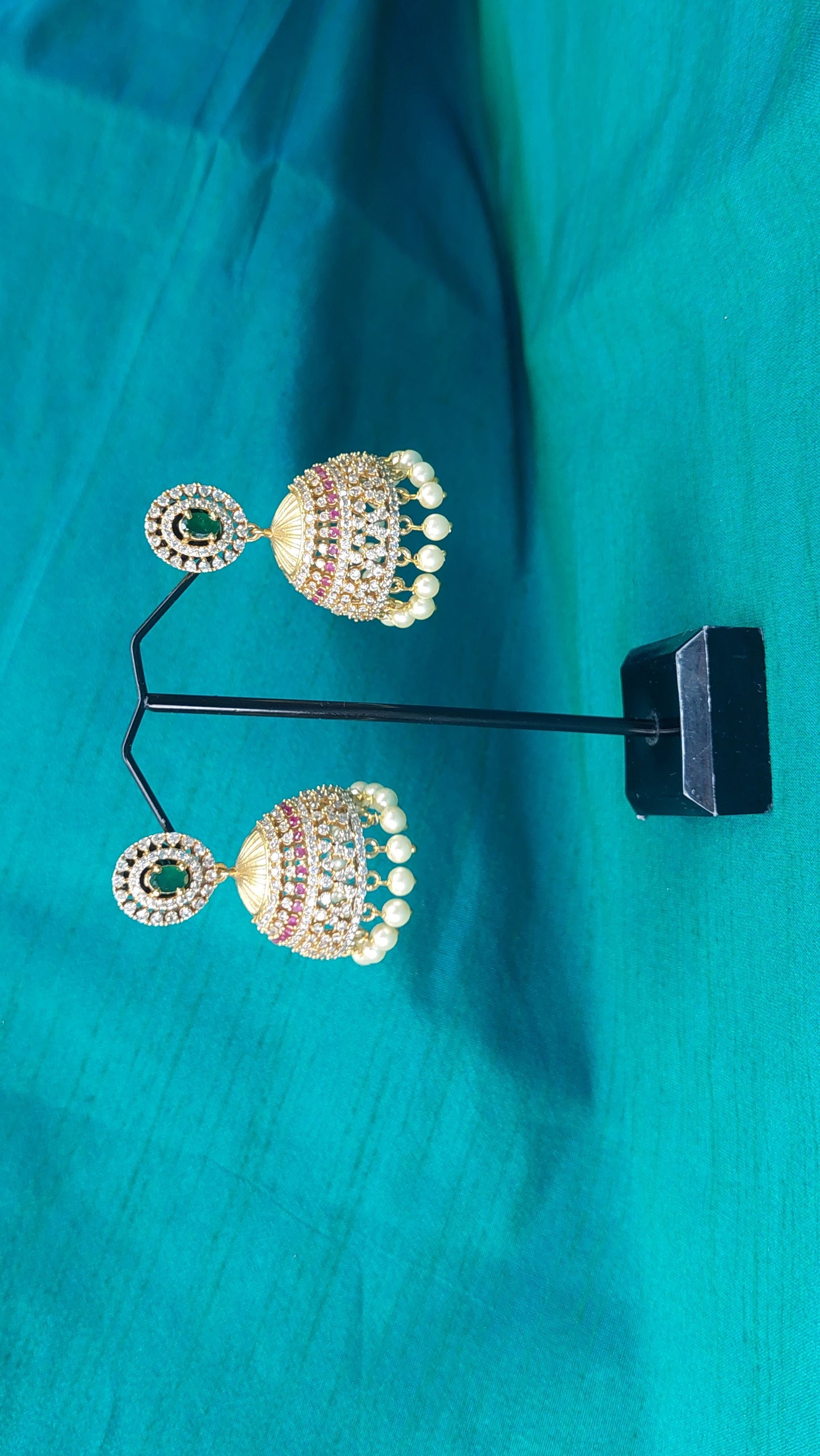 YELLOW GOLD A.D. STONE JUMKHAS DB0200