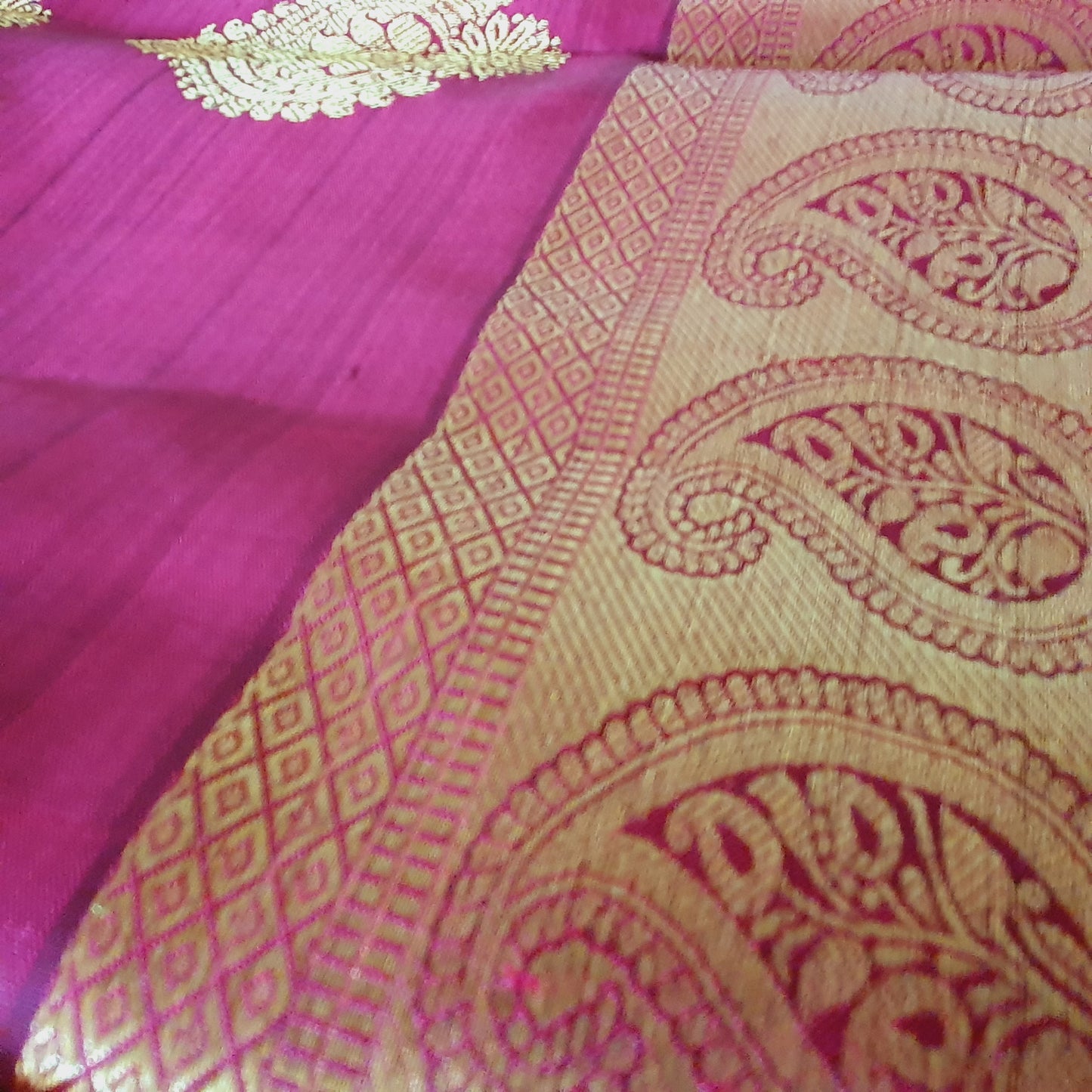 MAROON KANCHIPURAM WITH GOLD ZARI BORDER