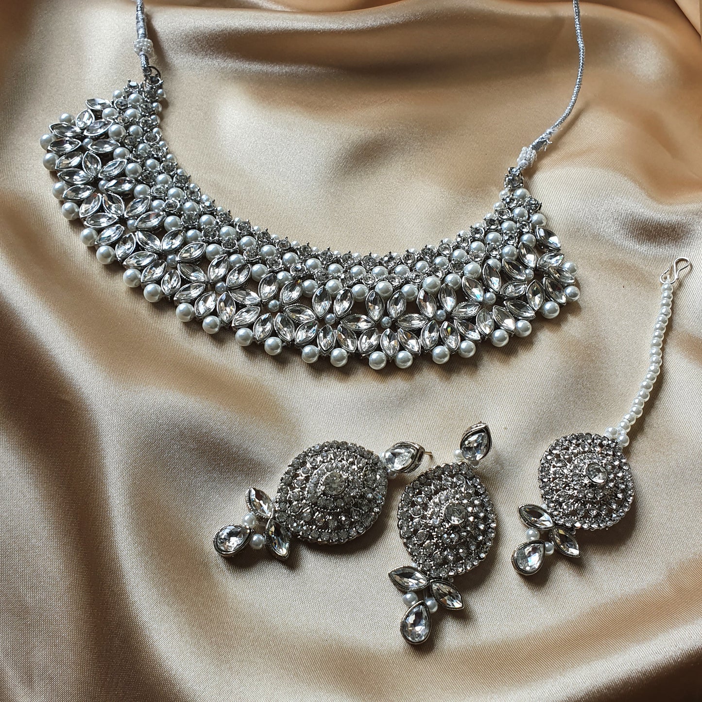 SILVER PEARL STONE (full set)