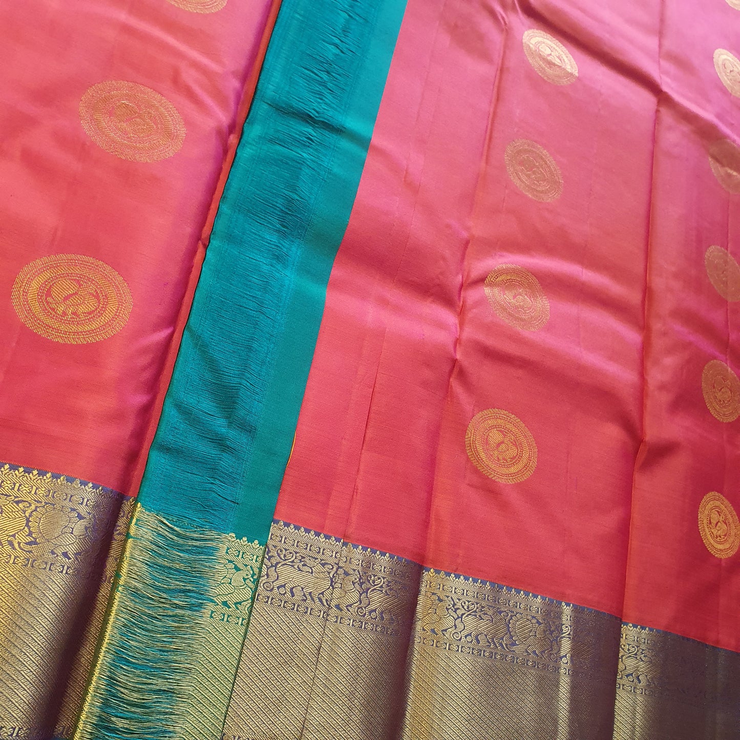 DUAL TONNE PINK & TURQUOISE