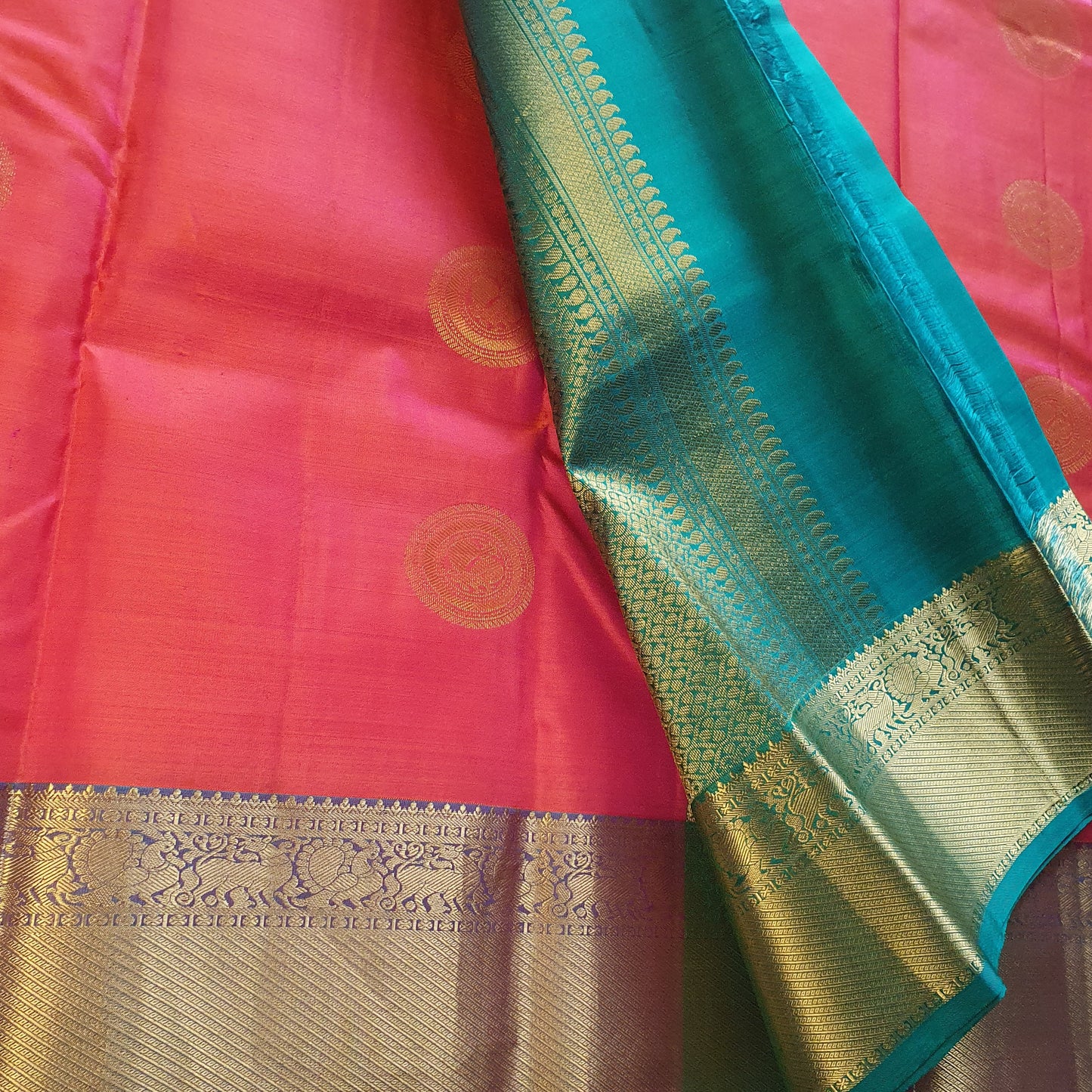 DUAL TONNE PINK & TURQUOISE