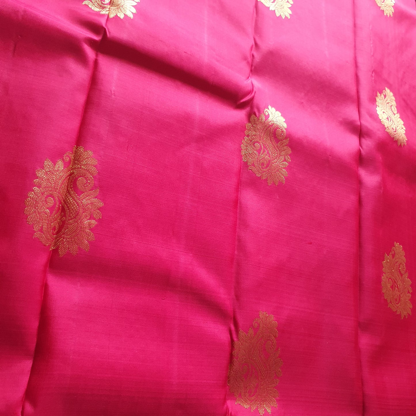 PINK BORDERLESS PURE SILK