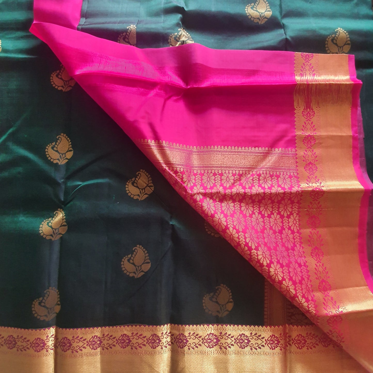 DARK GREEN & PINK KANJIPURAM