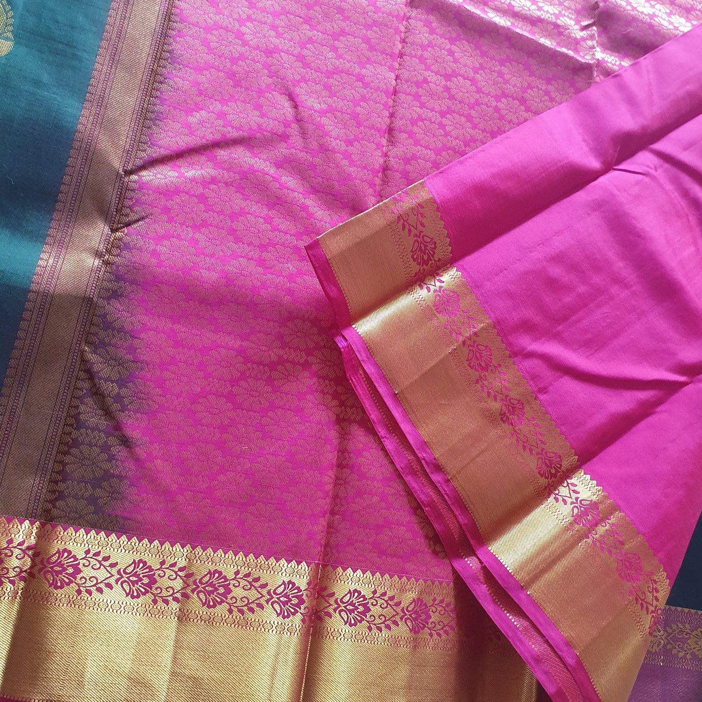DARK GREEN & PINK KANJIPURAM